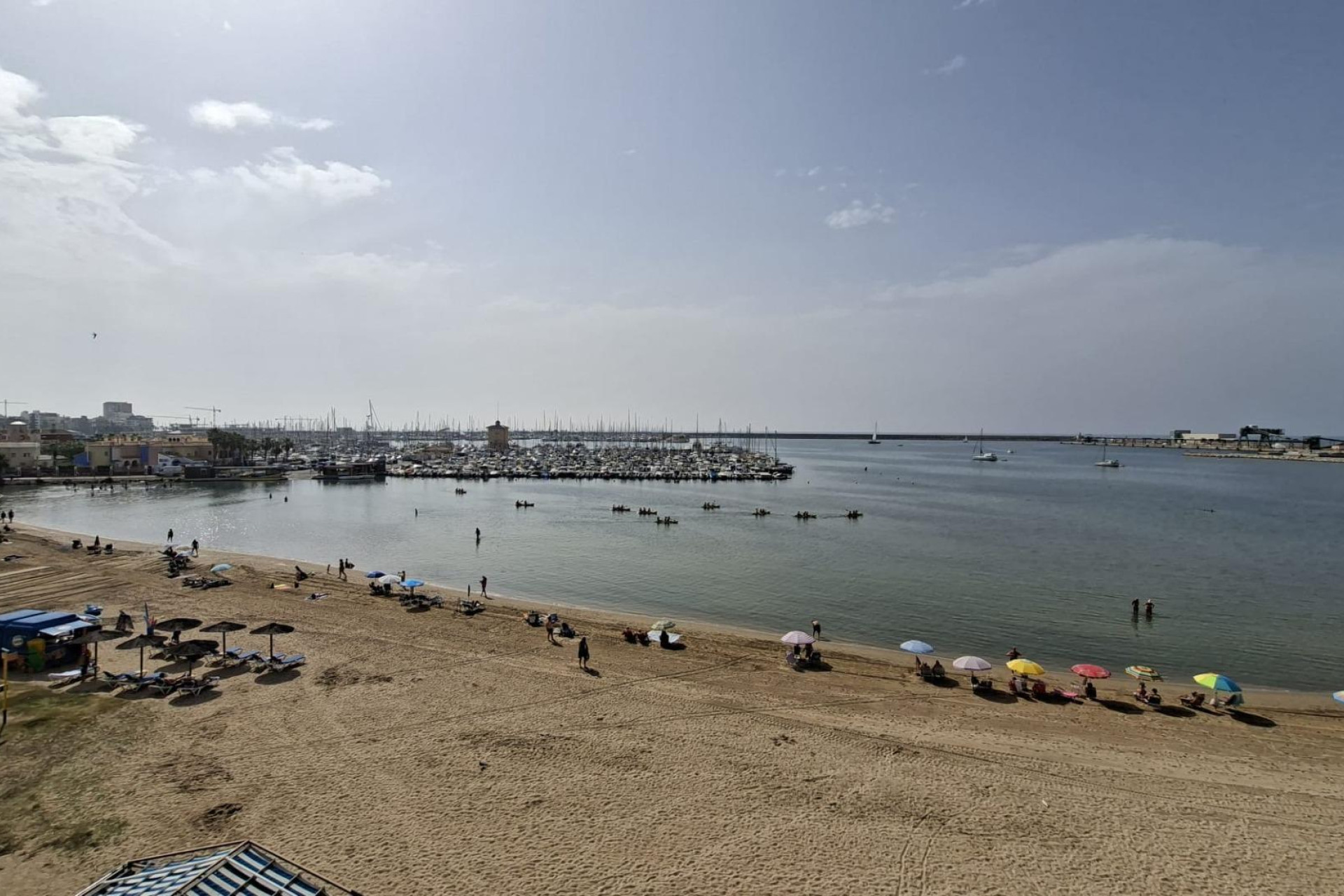 Herverkoop - Plat -
Torrevieja - Acequion