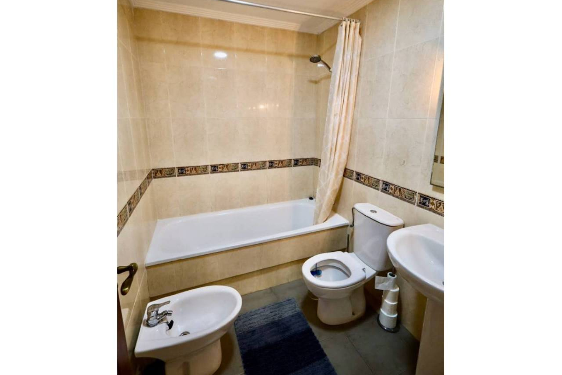 Herverkoop - Plat -
Torrevieja - Aguas Nuevas