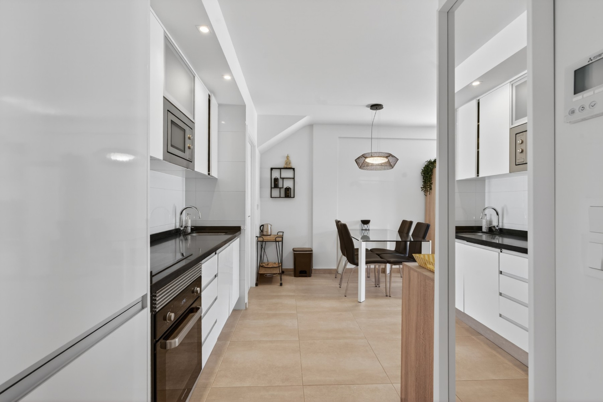 Herverkoop - Plat -
Torrevieja - Aguas Nuevas