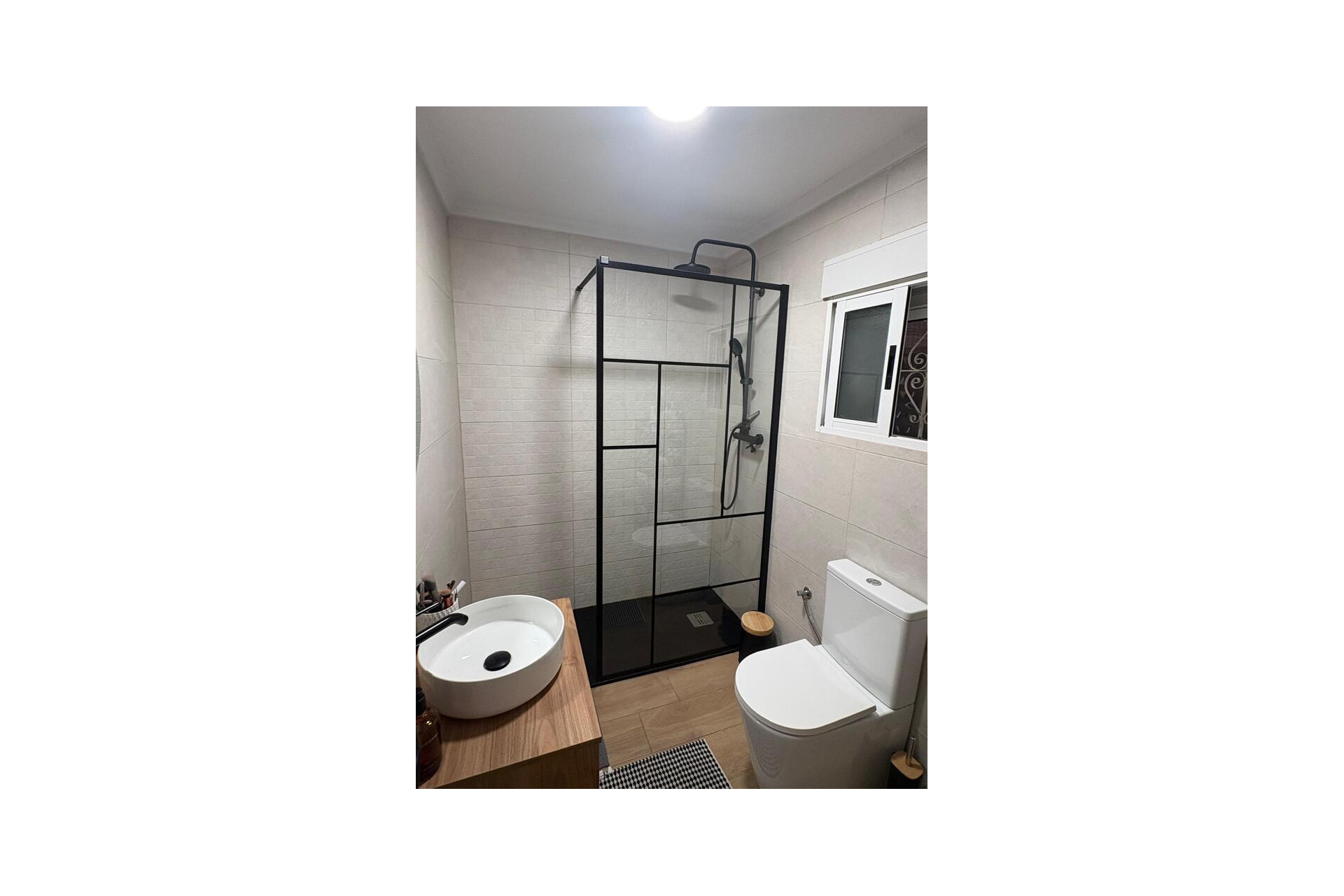 Herverkoop - Plat -
Torrevieja - aqua nuevas