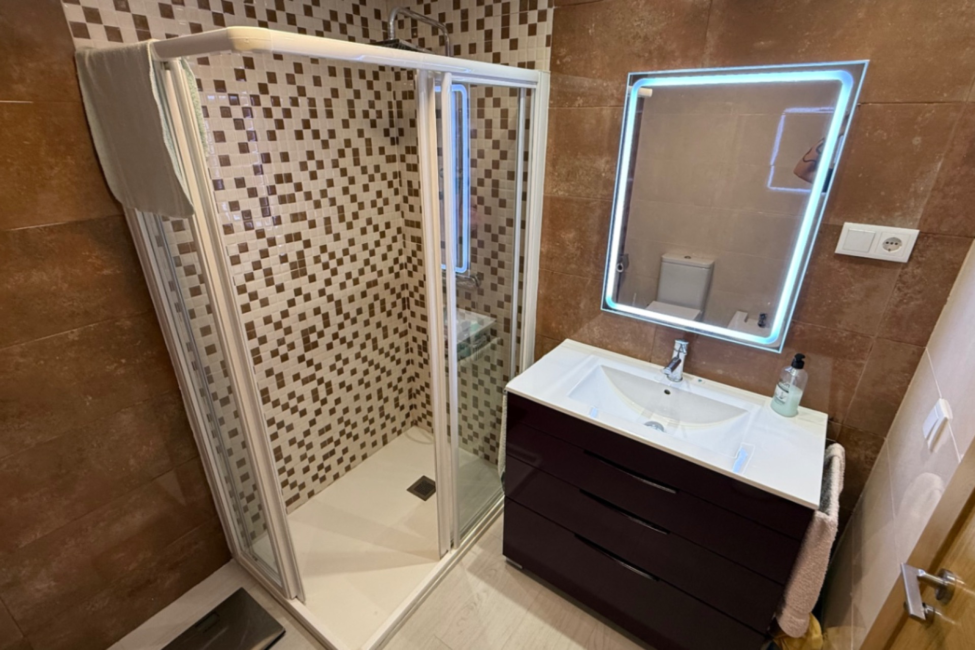 Herverkoop - Plat -
Torrevieja - Costa Blanca