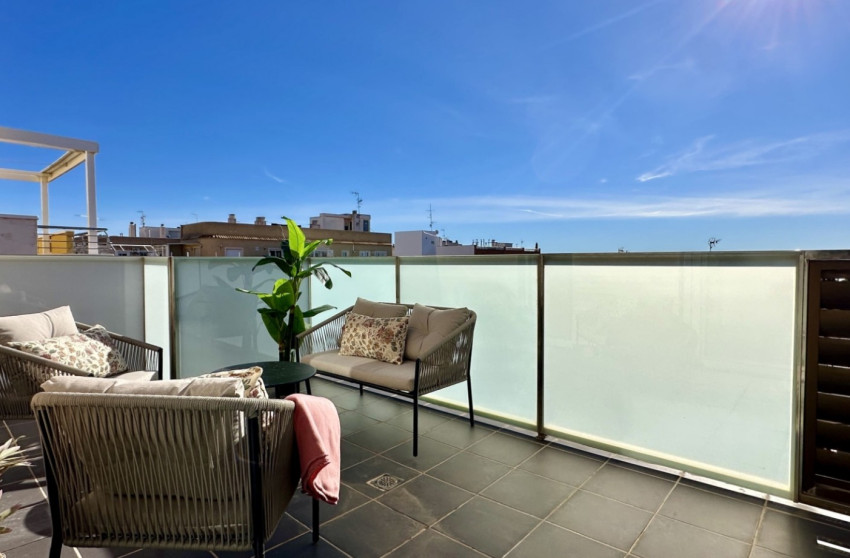 Herverkoop - Plat -
Torrevieja - Costa Blanca