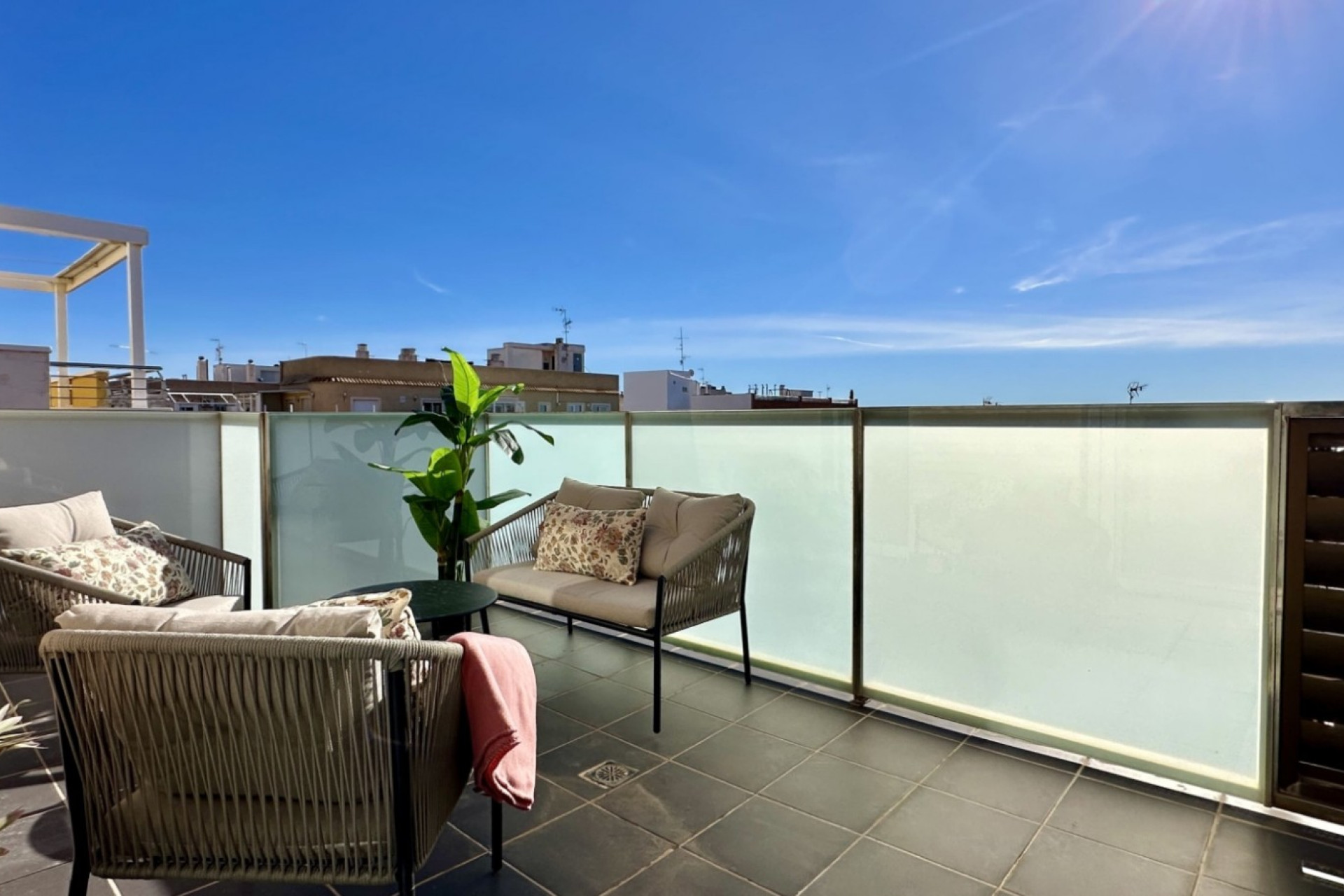 Herverkoop - Plat -
Torrevieja - Costa Blanca
