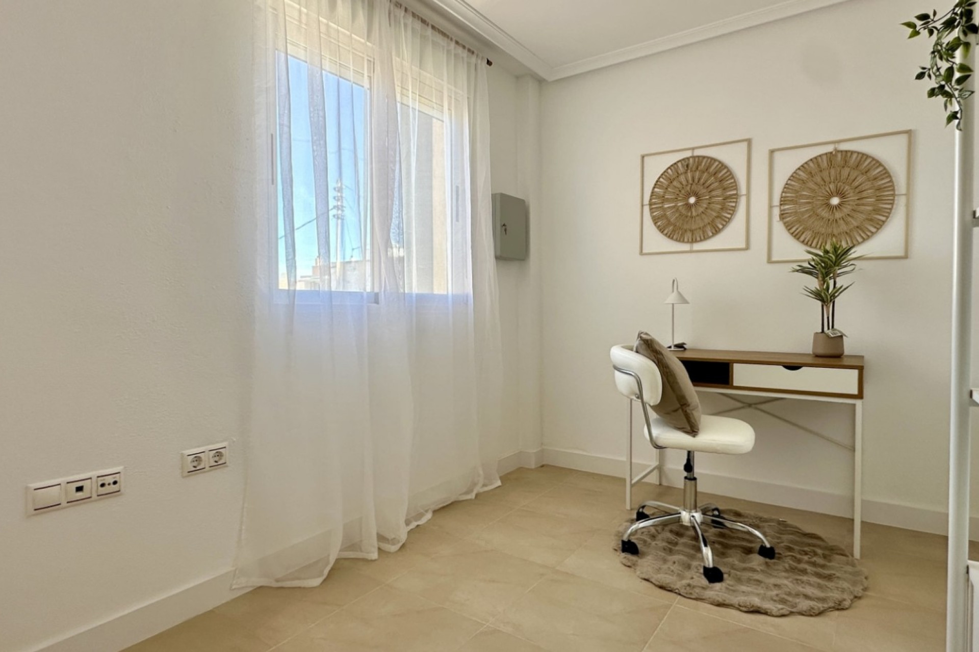 Herverkoop - Plat -
Torrevieja - Costa Blanca