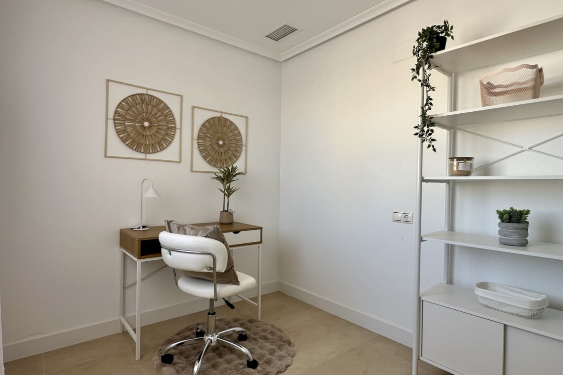 Herverkoop - Plat -
Torrevieja - Costa Blanca
