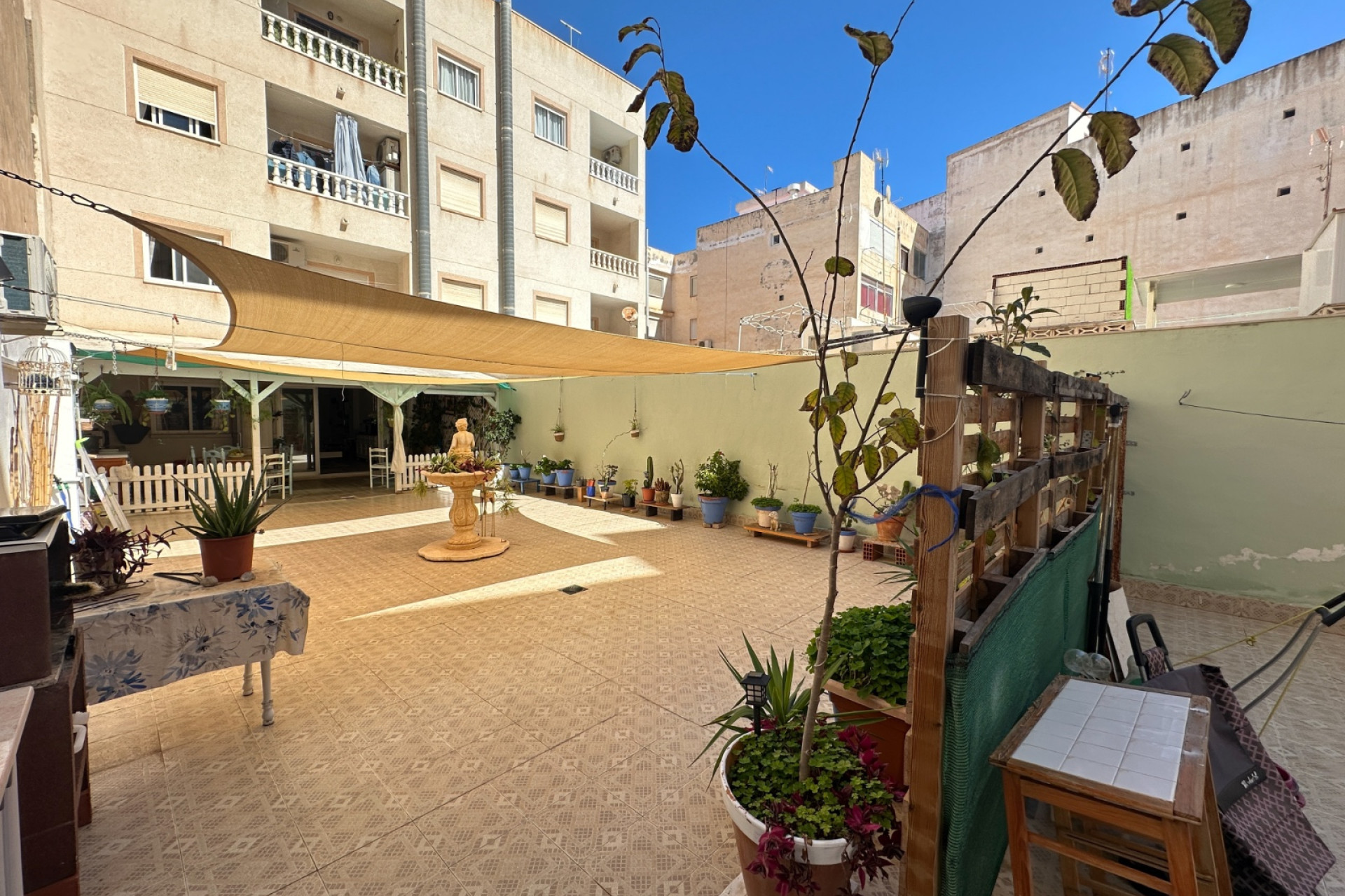 Herverkoop - Plat -
Torrevieja - Costa Blanca