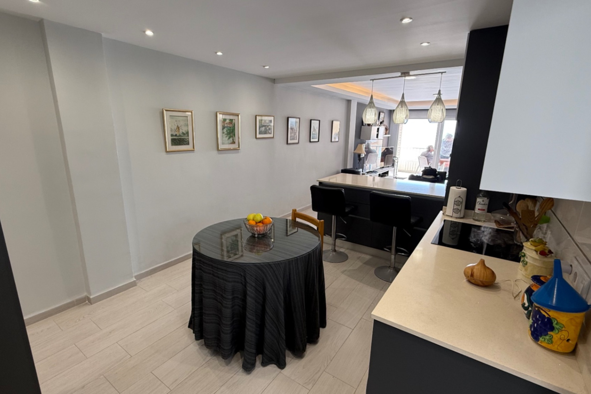Herverkoop - Plat -
Torrevieja - Costa Blanca