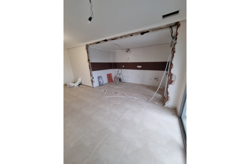 Herverkoop - Plat -
Torrevieja - Costa Blanca