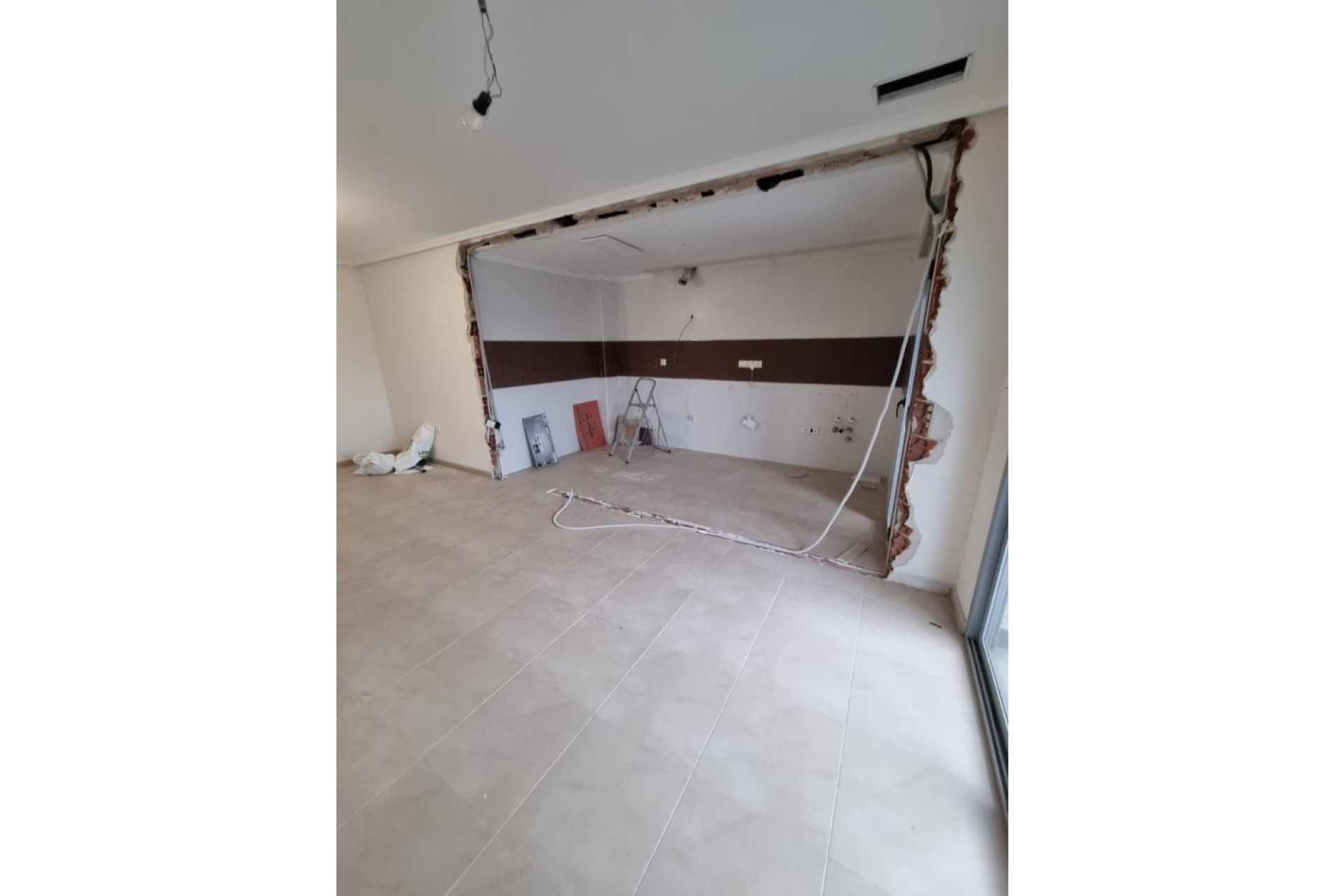 Herverkoop - Plat -
Torrevieja - Costa Blanca