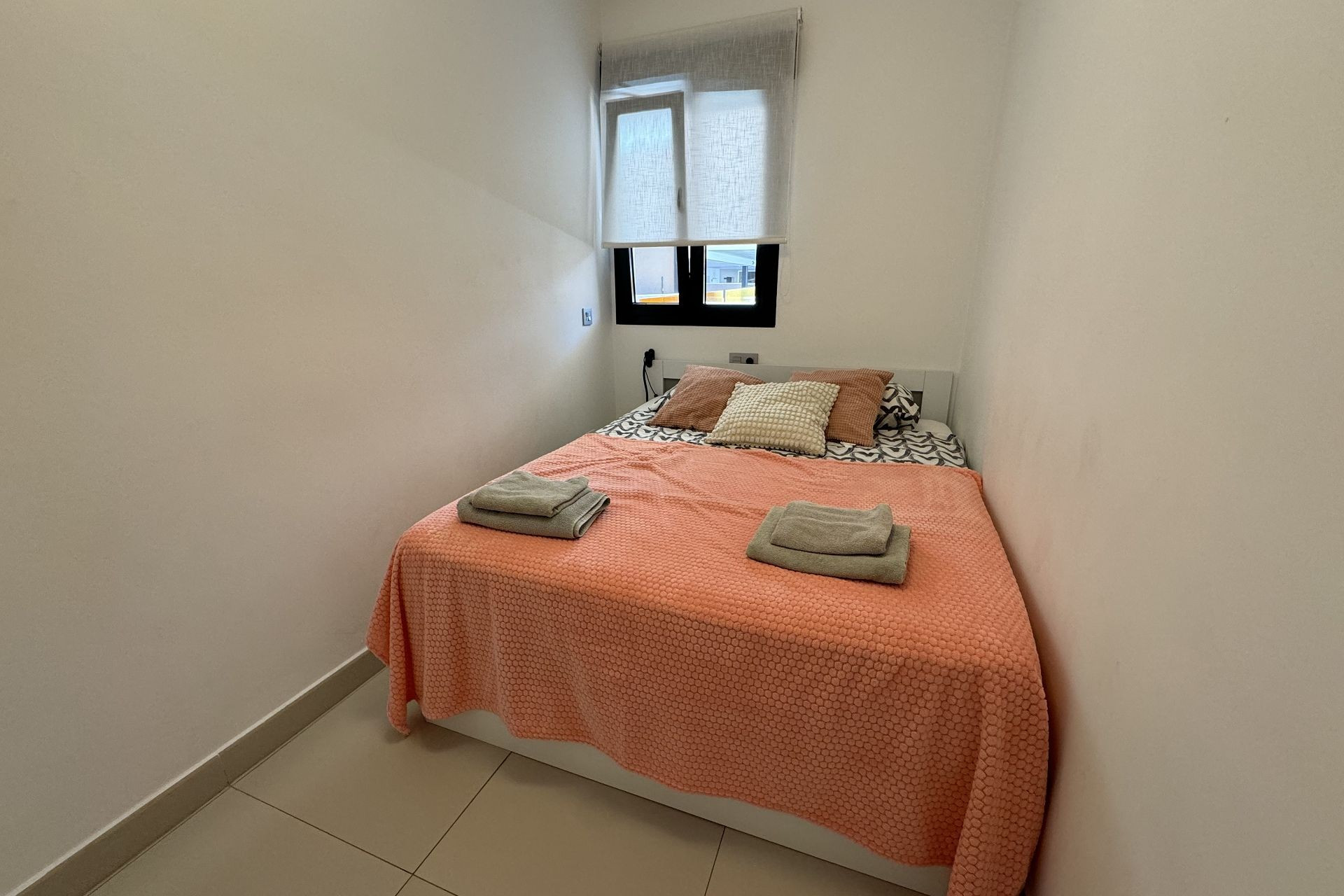 Herverkoop - Plat -
Torrevieja - Costa Blanca