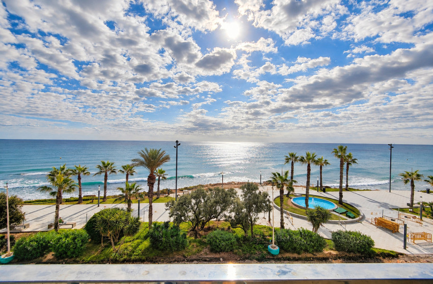 Herverkoop - Plat -
Torrevieja - Costa Blanca