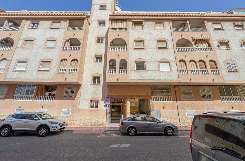 Herverkoop - Plat -
Torrevieja - El Molino