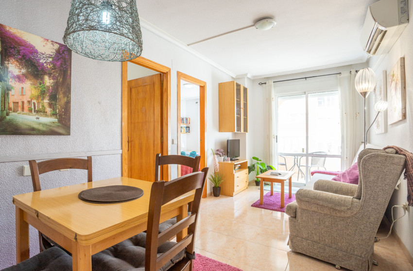 Herverkoop - Plat -
Torrevieja - El Molino