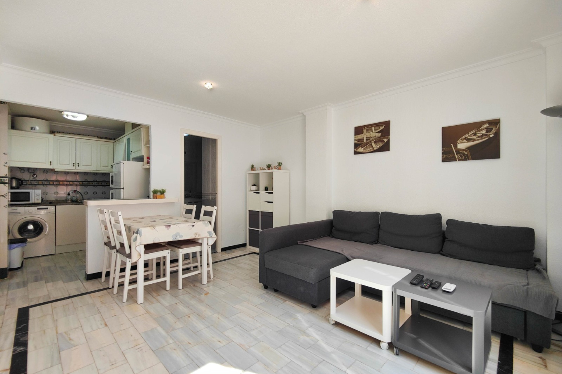 Herverkoop - Plat -
Torrevieja - La Mata