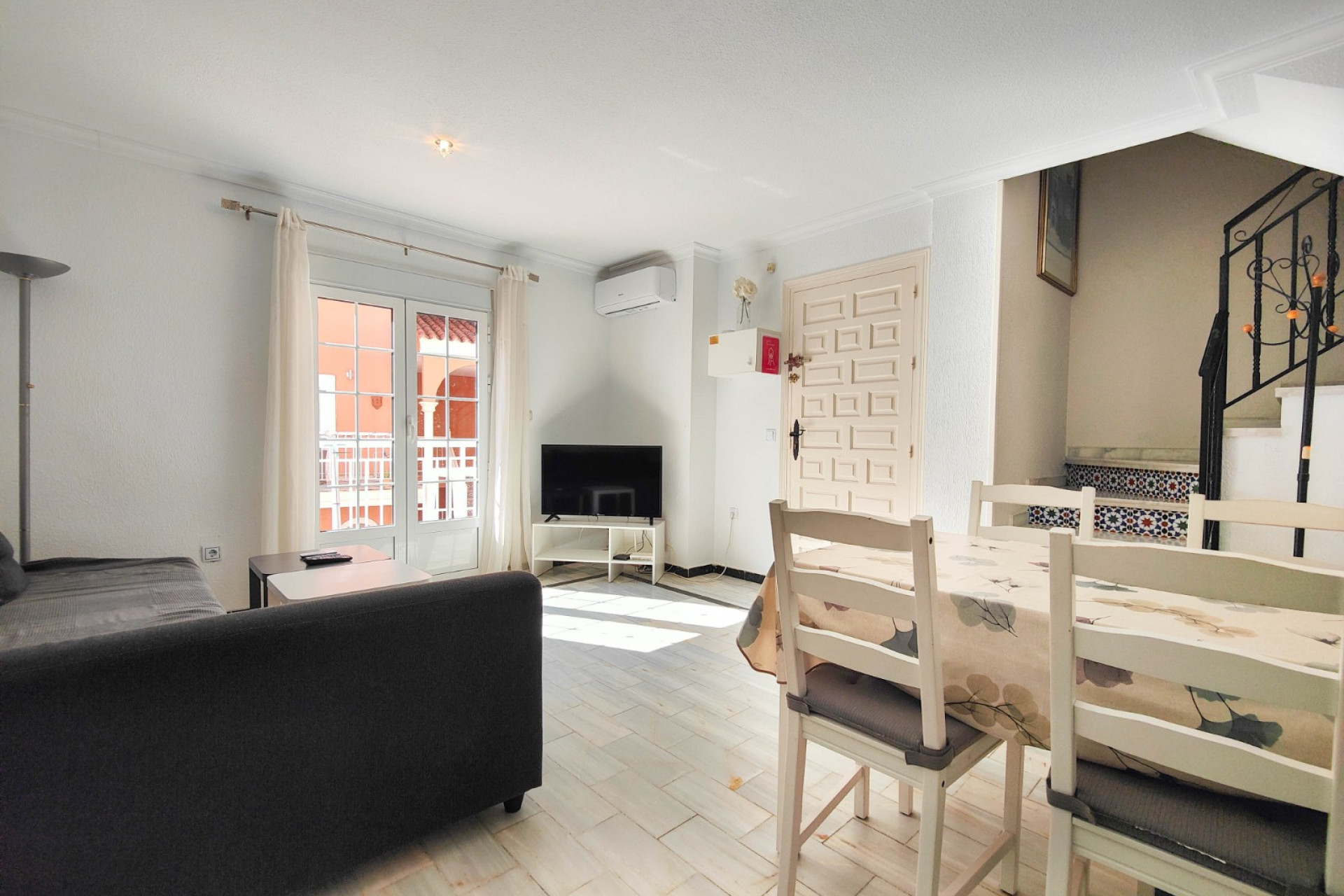 Herverkoop - Plat -
Torrevieja - La Mata