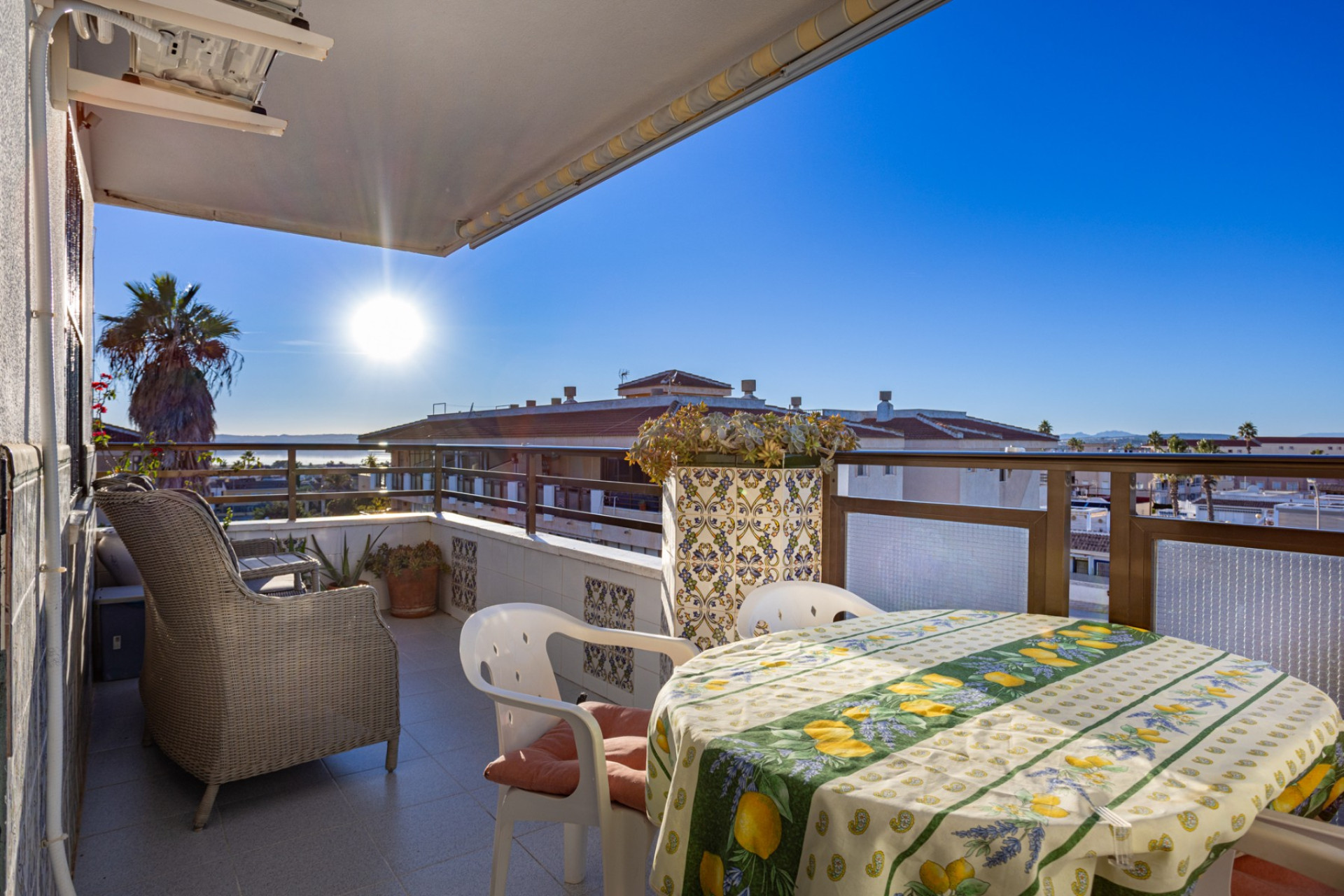 Herverkoop - Plat -
Torrevieja - La Siesta