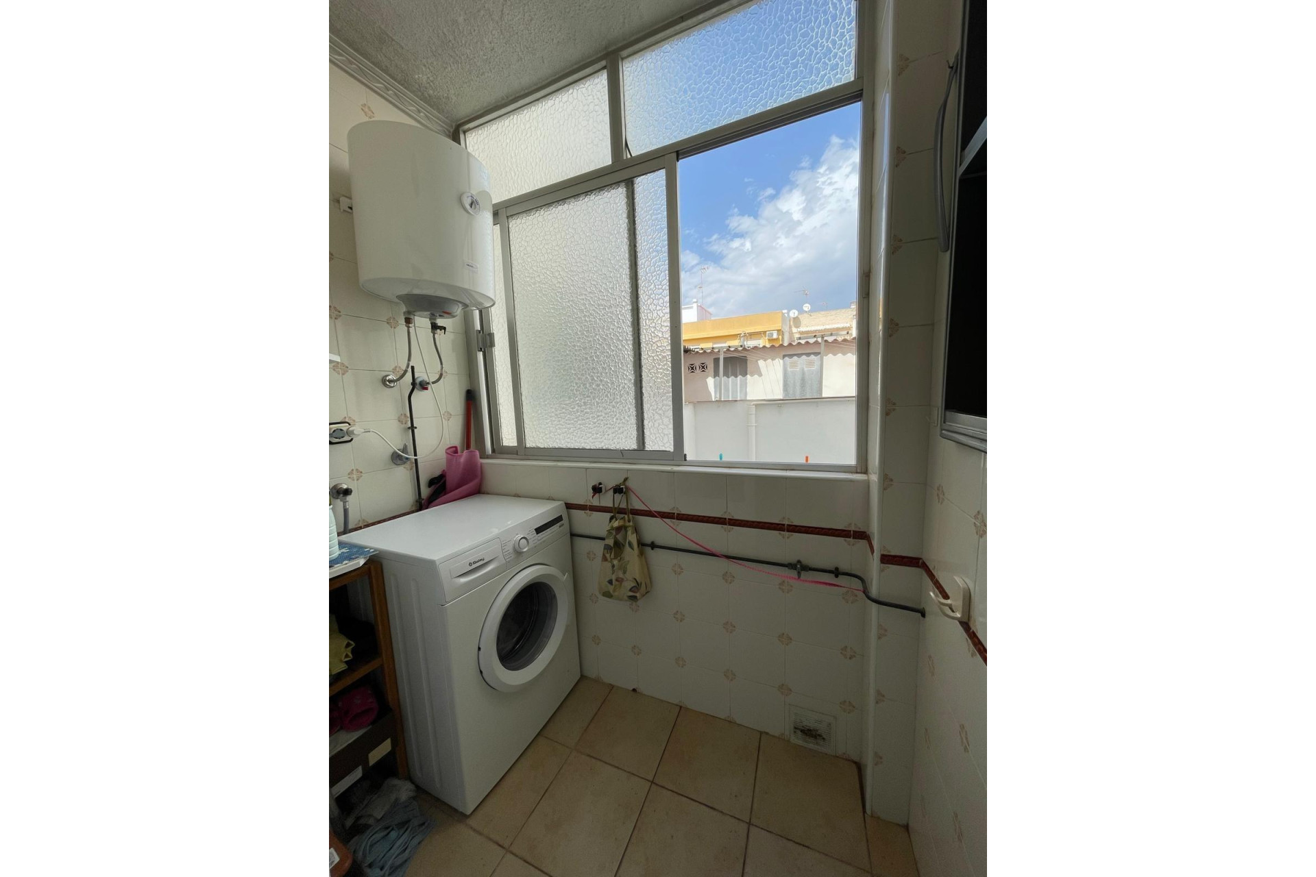 Herverkoop - Plat -
Torrevieja - Las Piscinas Naturales