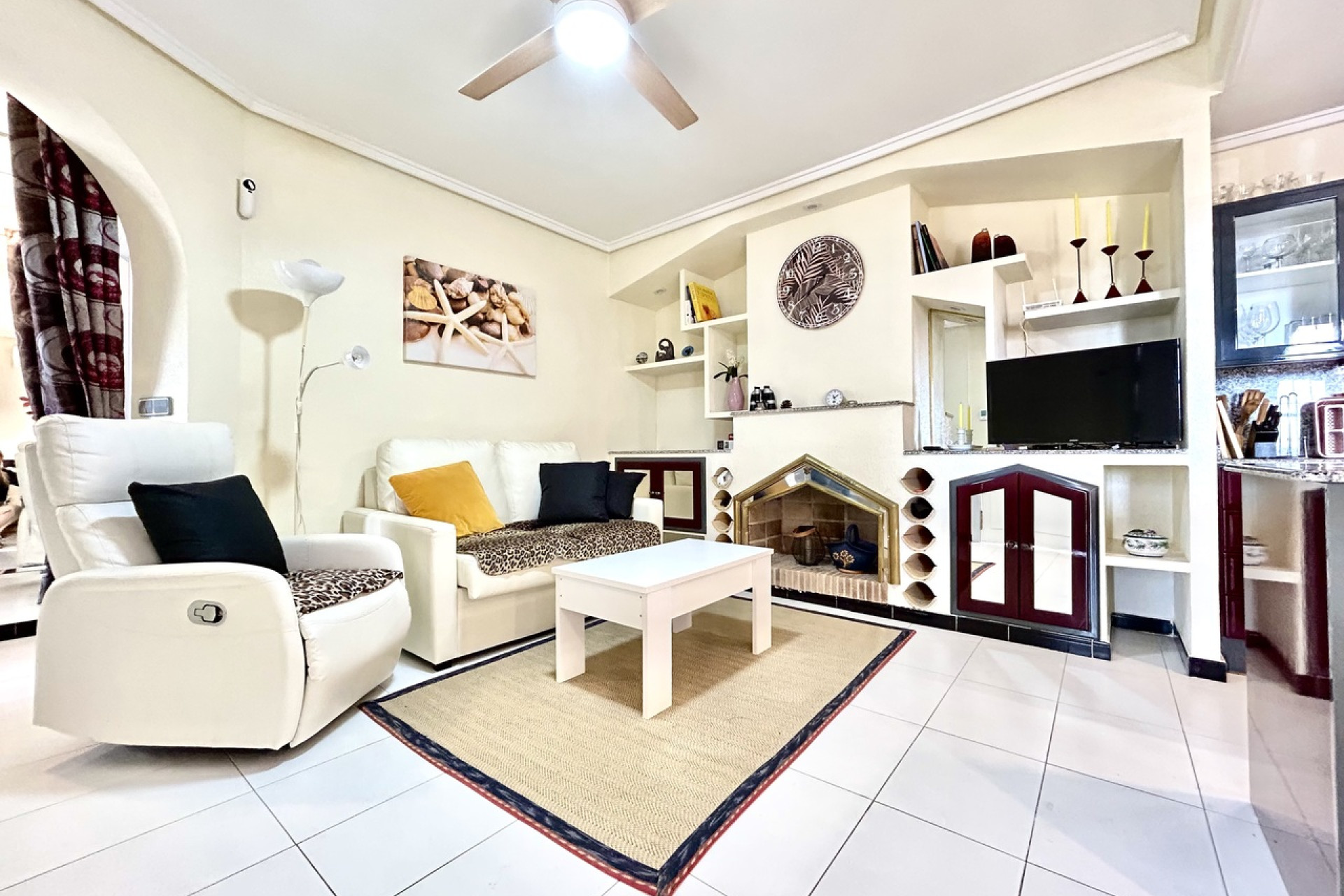 Herverkoop - Plat -
Torrevieja - Los Altos