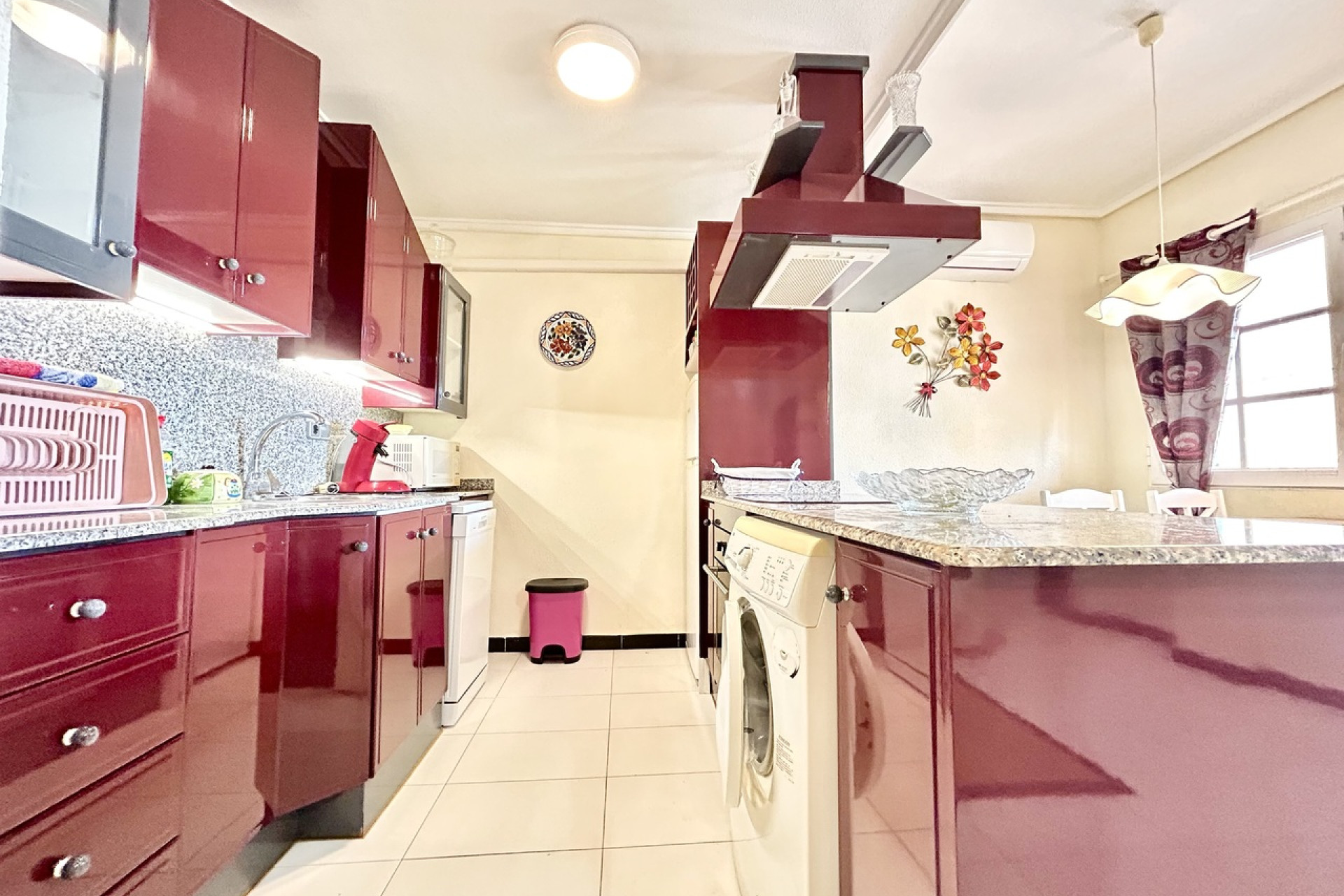 Herverkoop - Plat -
Torrevieja - Los Altos