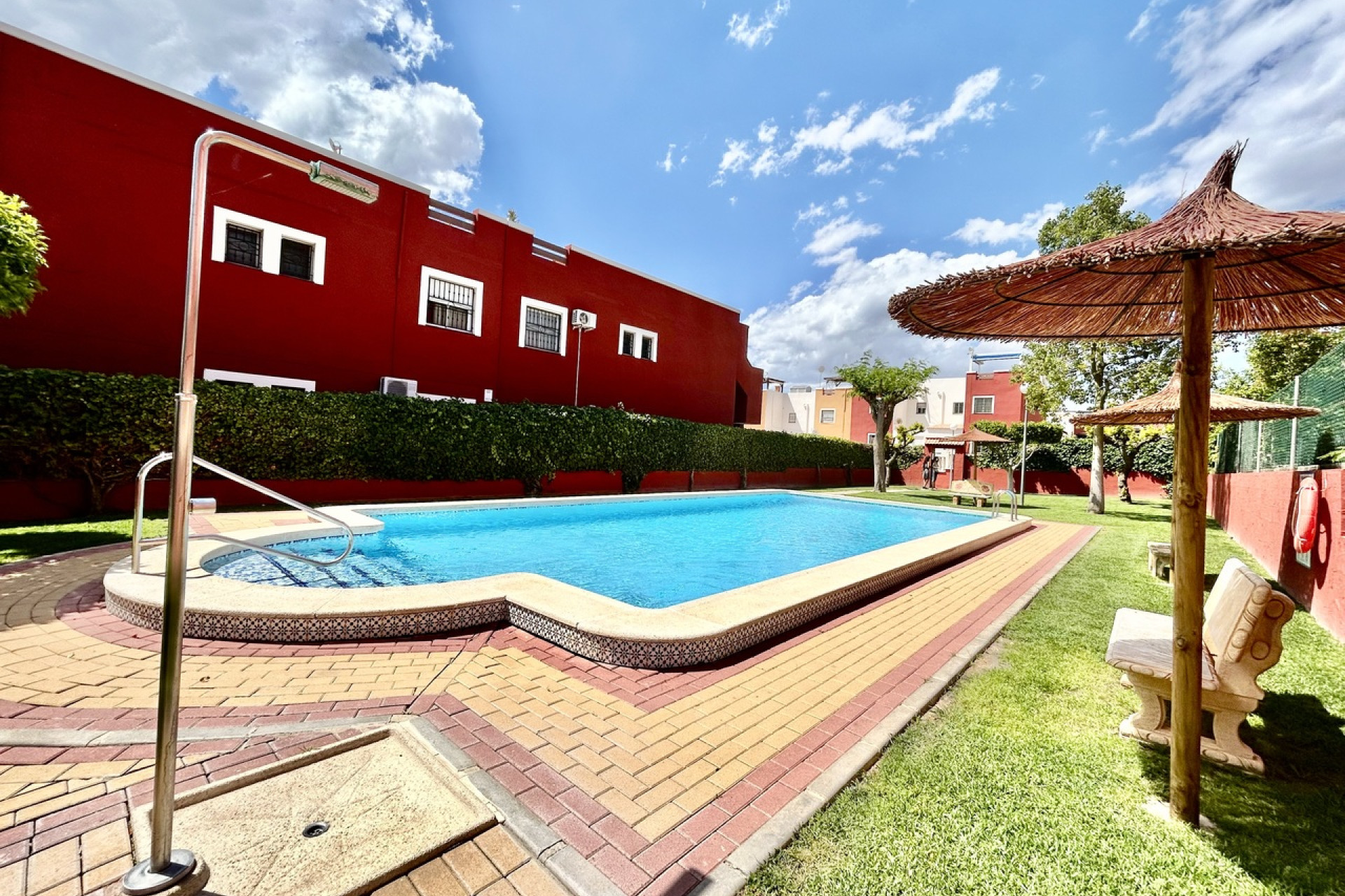 Herverkoop - Plat -
Torrevieja - Los Altos