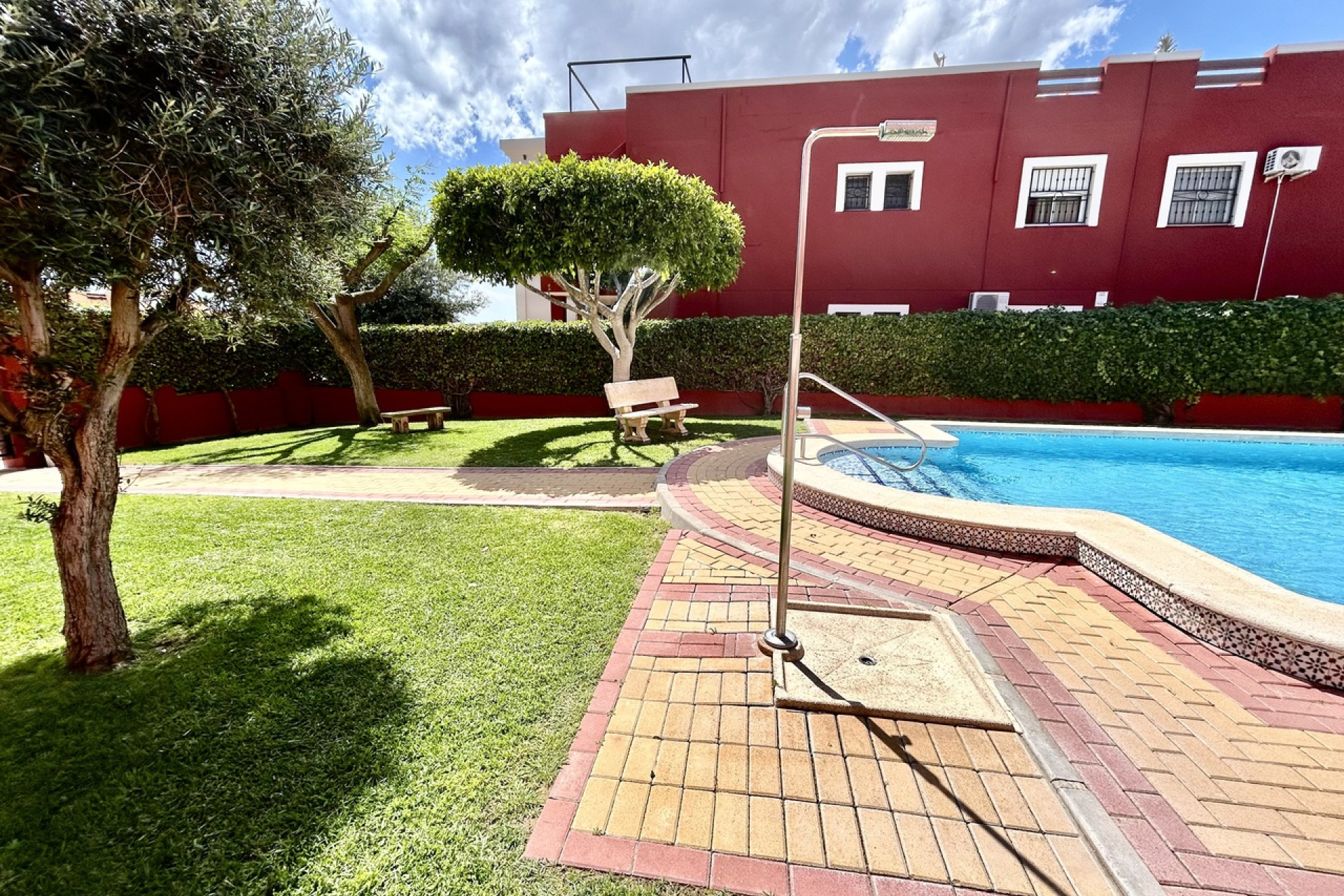 Herverkoop - Plat -
Torrevieja - Los Altos