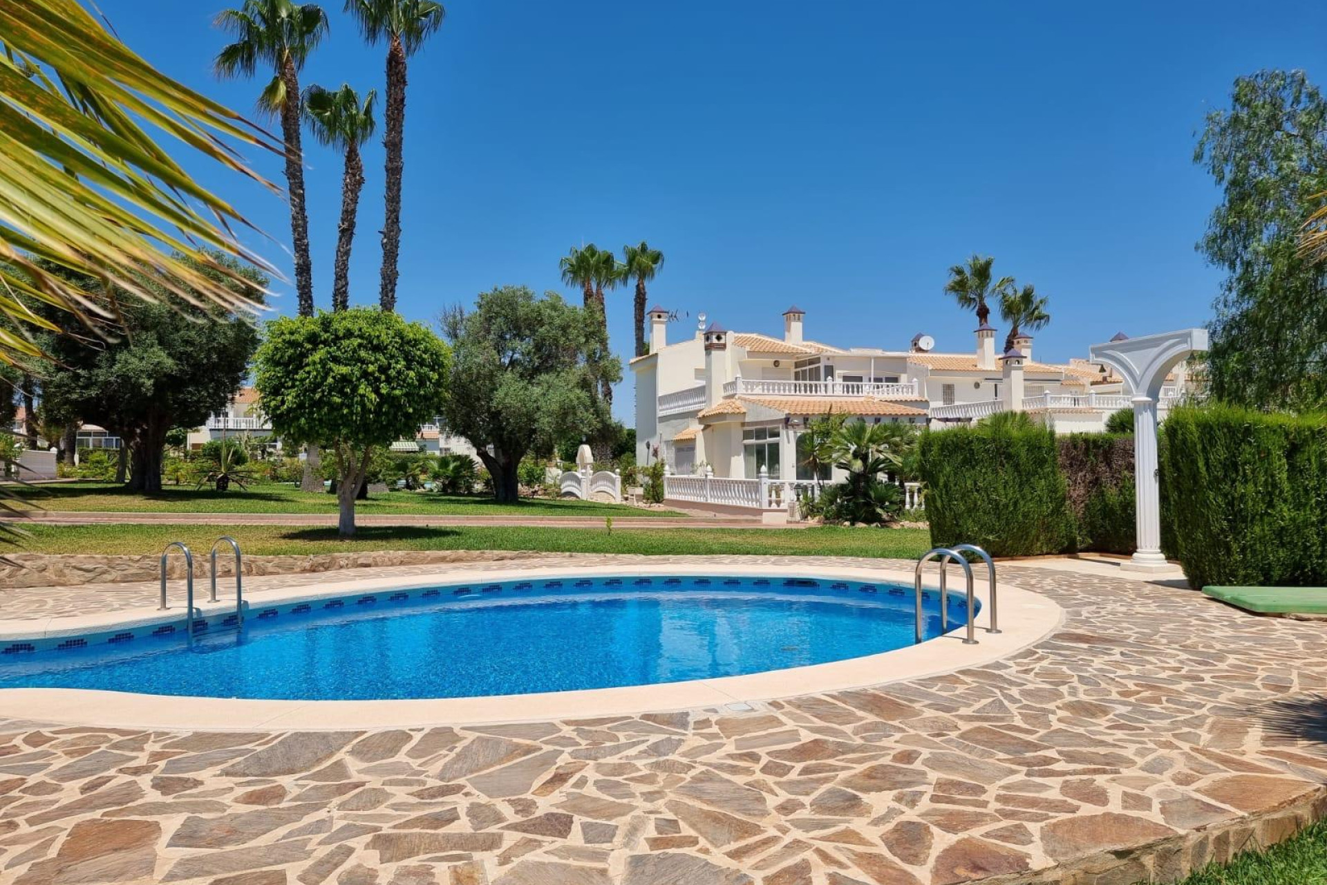 Herverkoop - Plat -
Torrevieja - Los Balcones - Los Altos del Edén