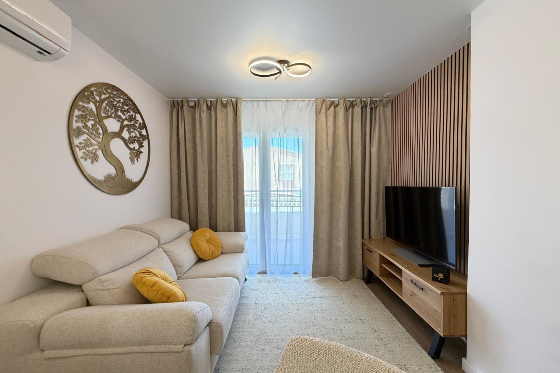 Herverkoop - Plat -
Torrevieja - Nueva Torrevieja