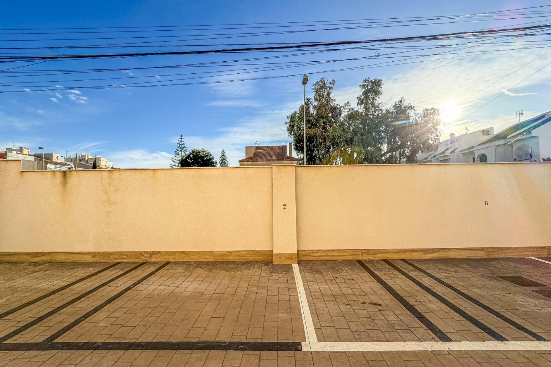 Herverkoop - Plat -
Torrevieja - Nueva Torrevieja