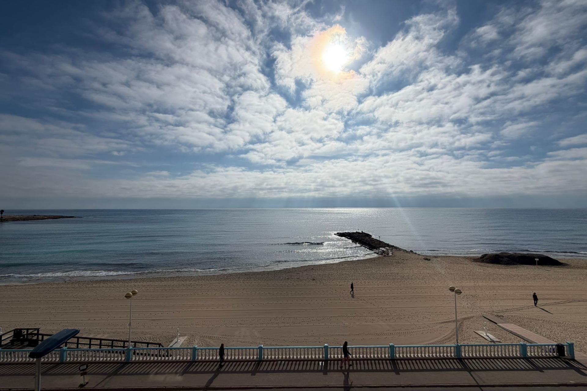 Herverkoop - Plat -
Torrevieja - Playa de los Locos