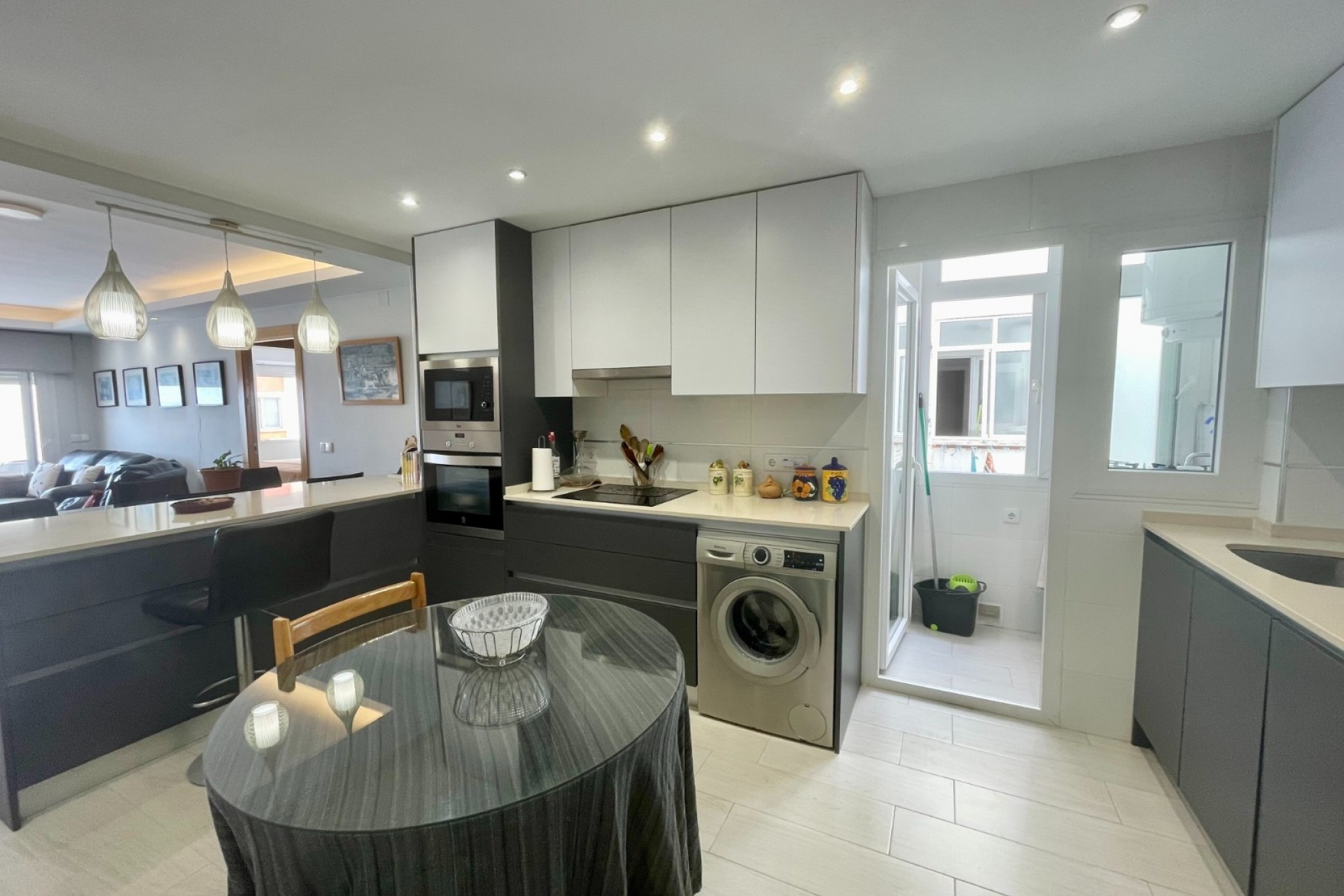 Herverkoop - Plat -
Torrevieja - Playa del Cura