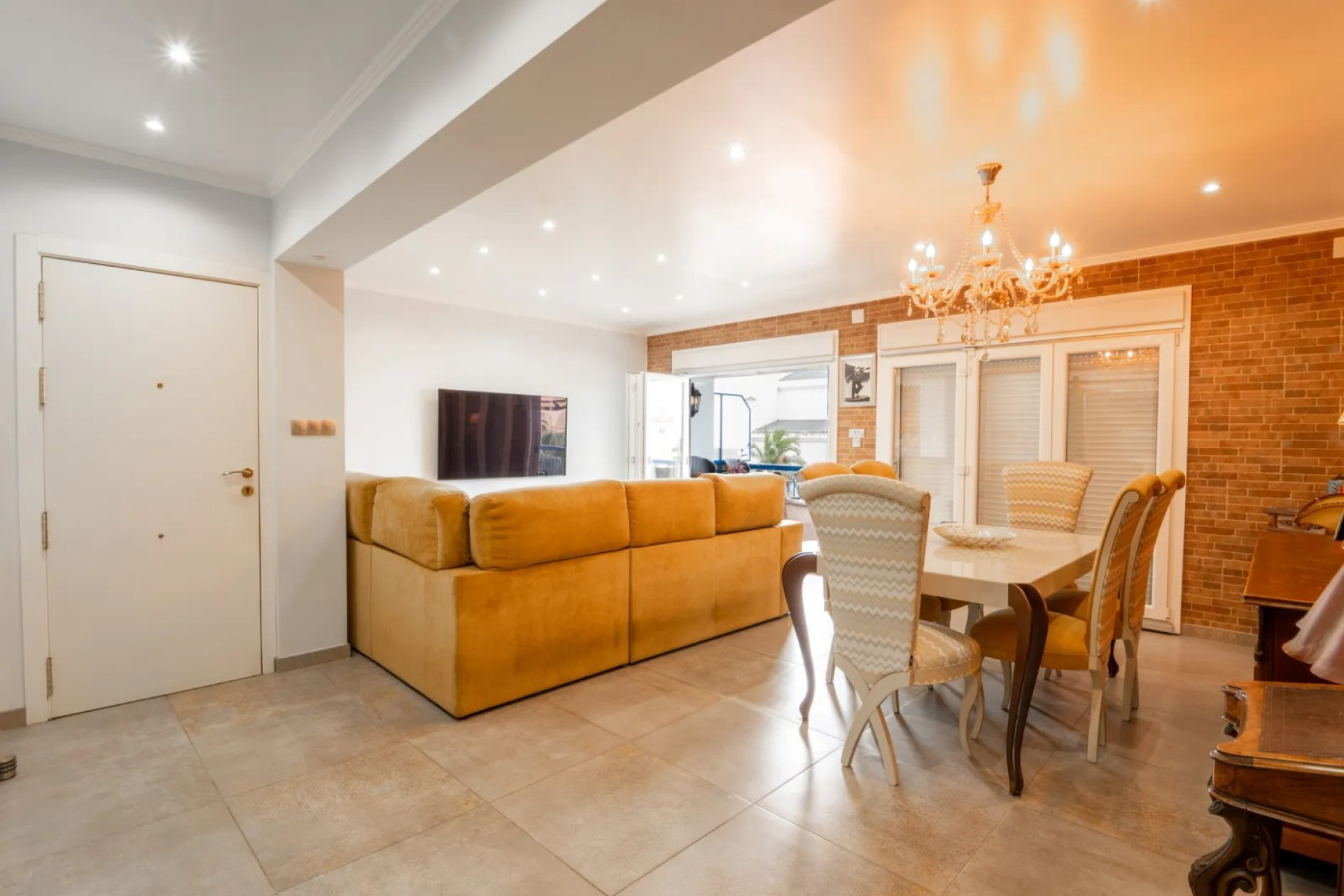 Herverkoop - Plat -
Torrevieja - Playa Del Cura