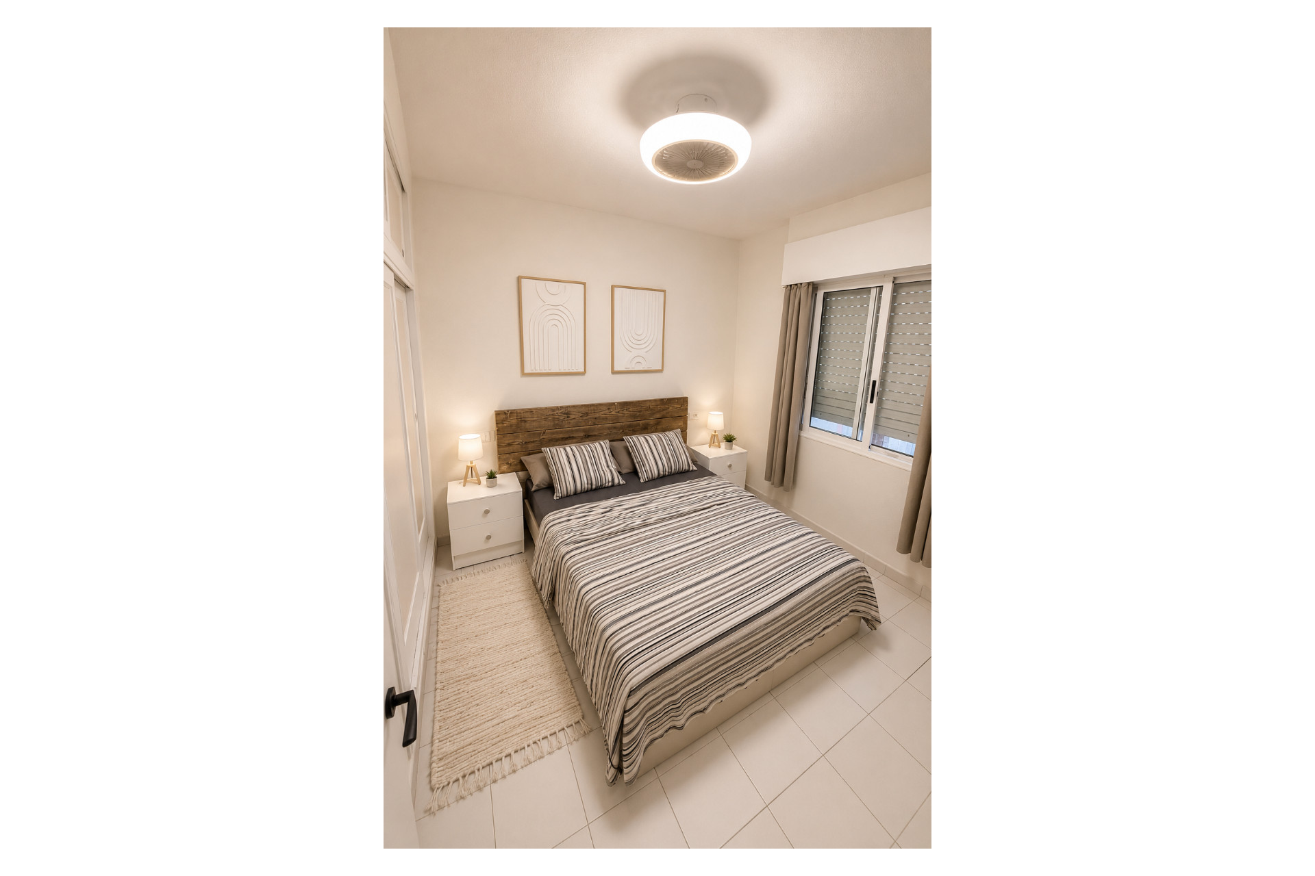 Herverkoop - Plat -
Torrevieja - Playa Los Naufragos