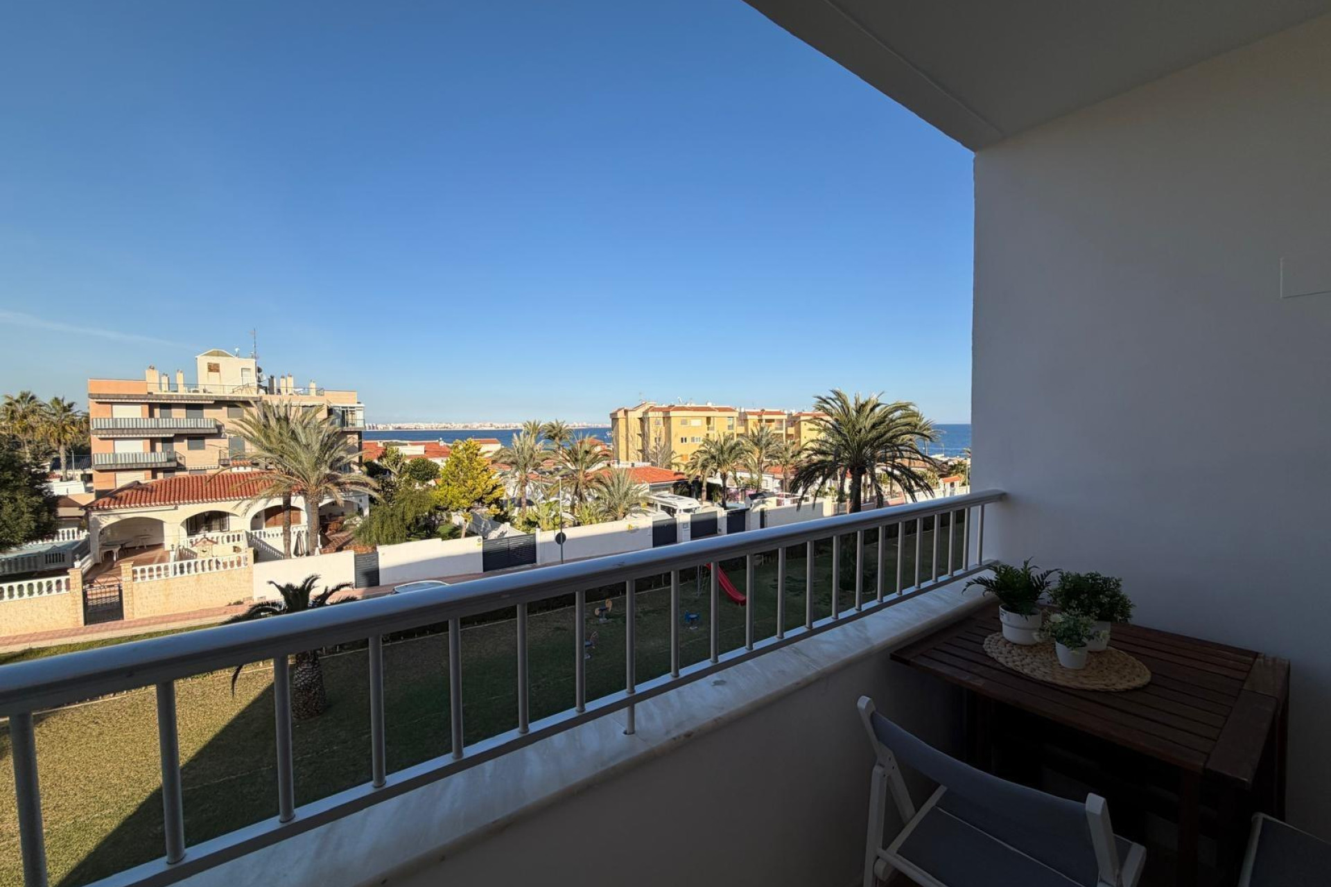Herverkoop - Plat -
Torrevieja - Punta Prima