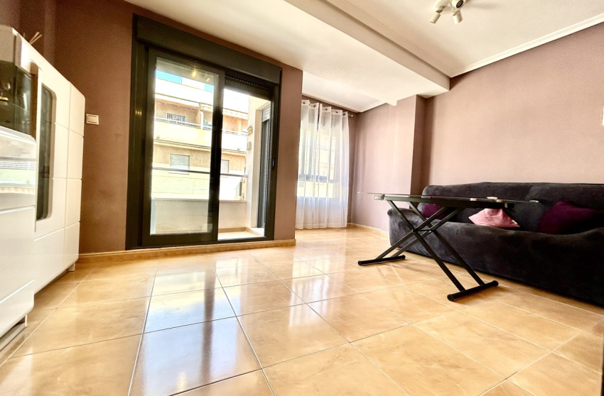 Herverkoop - Plat -
Torrevieja