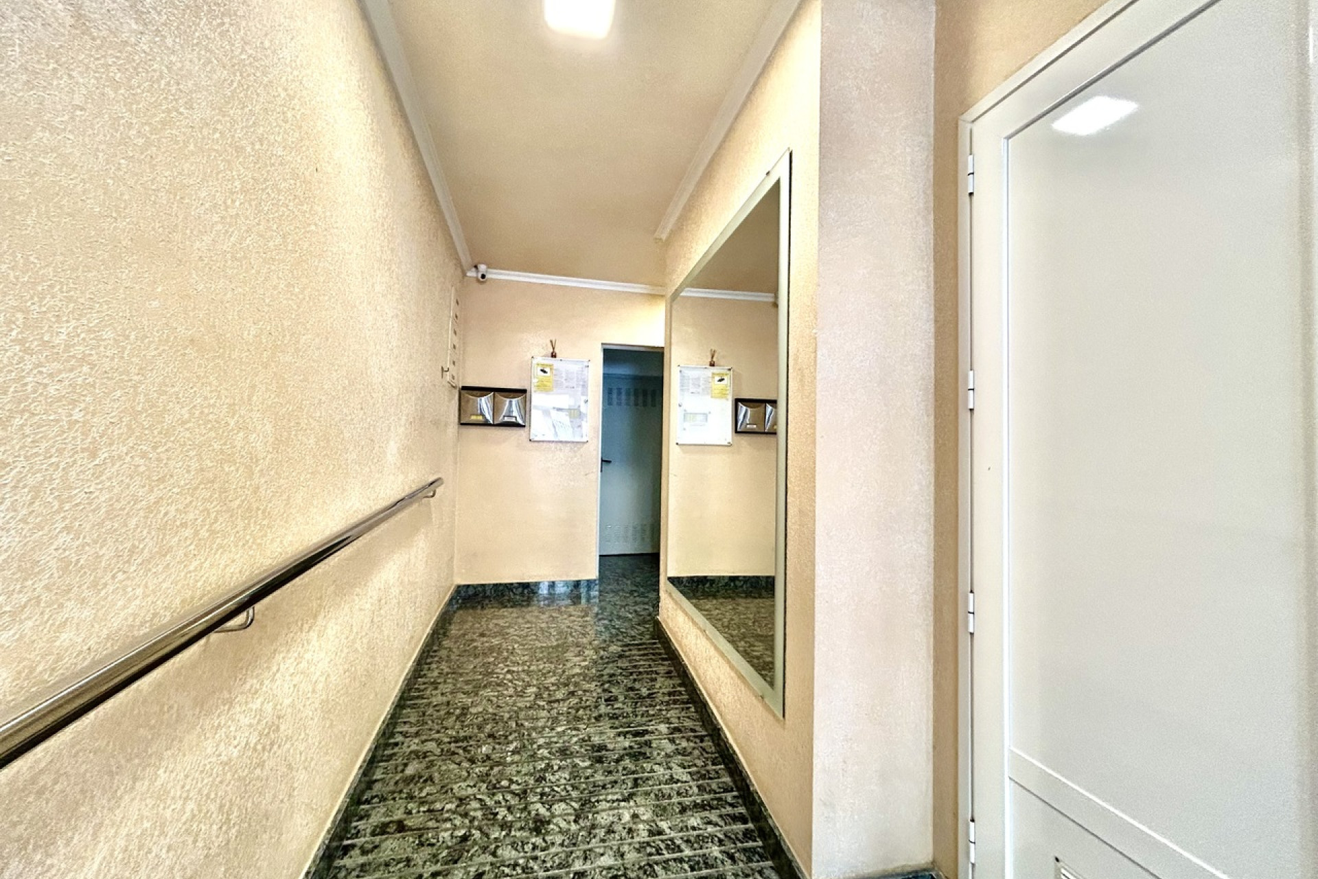Herverkoop - Plat -
Torrevieja