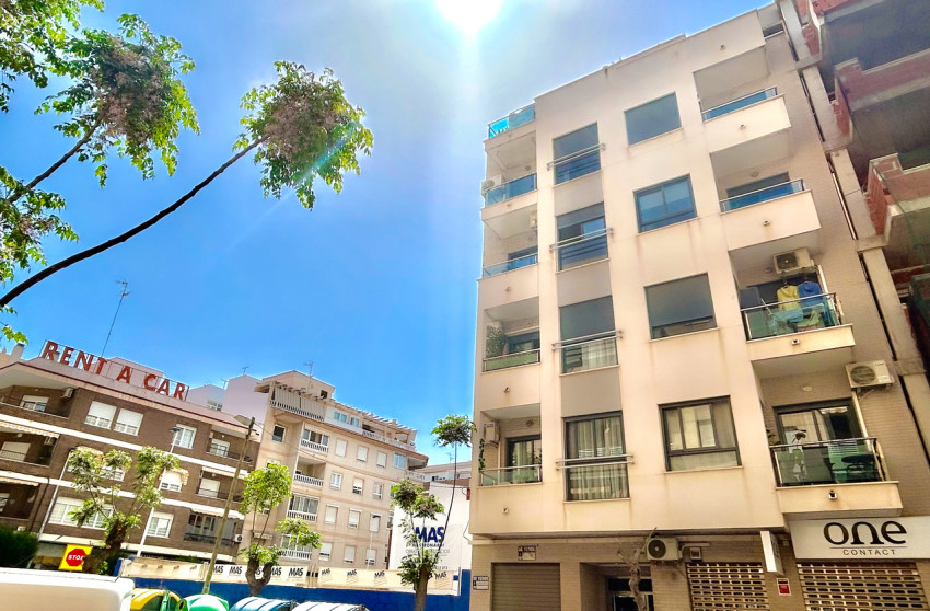 Herverkoop - Plat -
Torrevieja