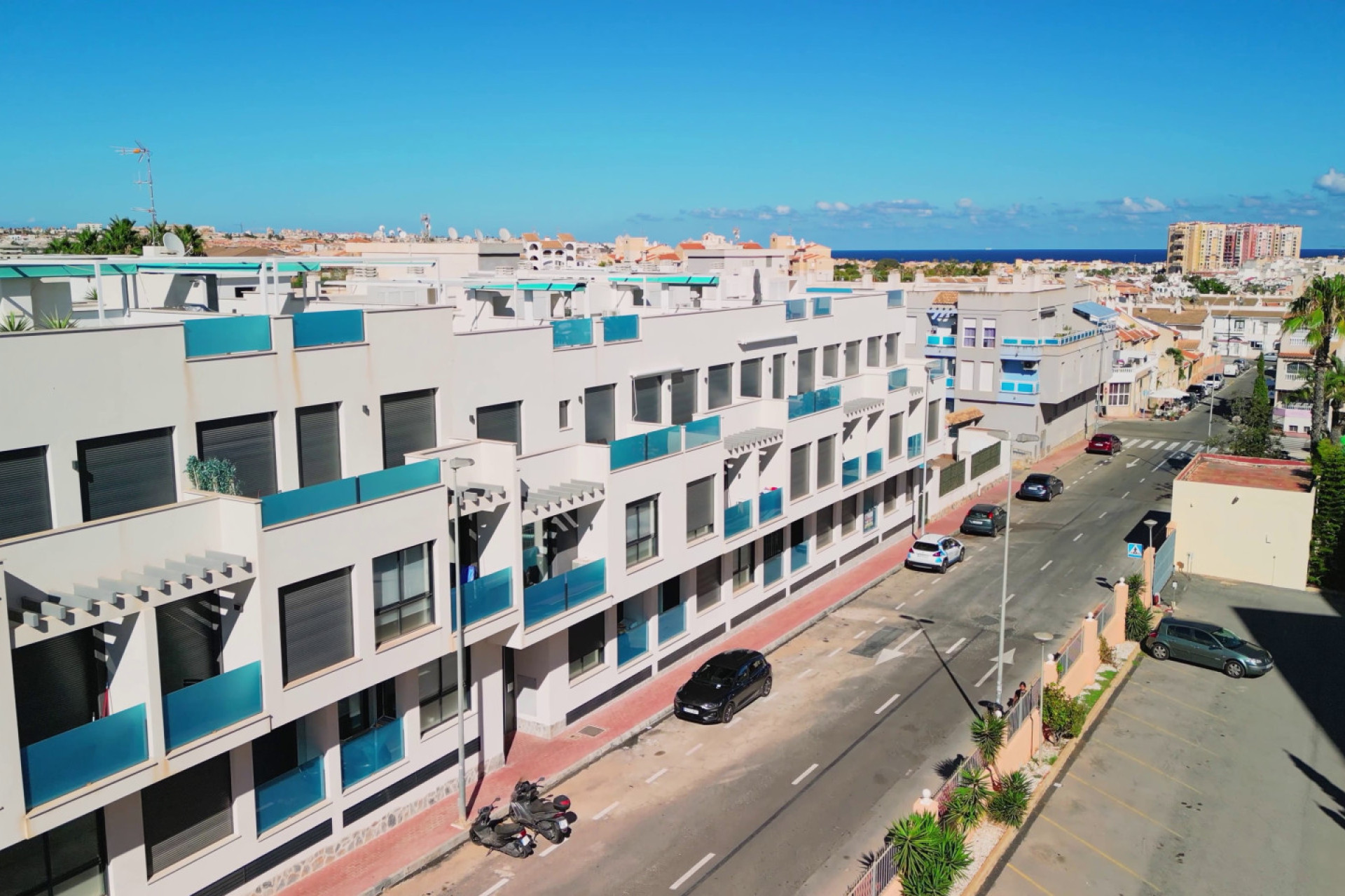 Herverkoop - Plat -
Torrevieja