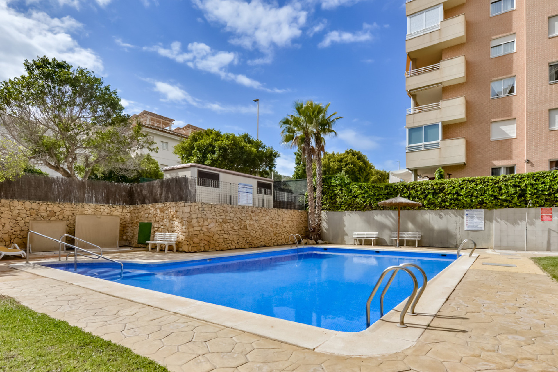 Herverkoop - Plat -
Villajoyosa - La Cala