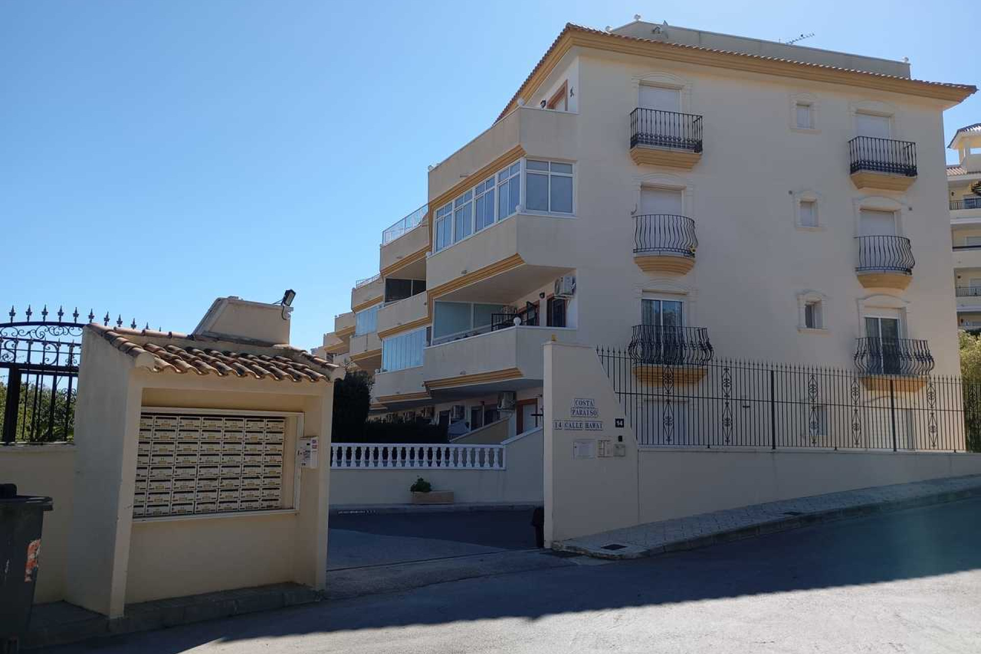 Herverkoop - Plat -
Villamartín - Costa Blanca