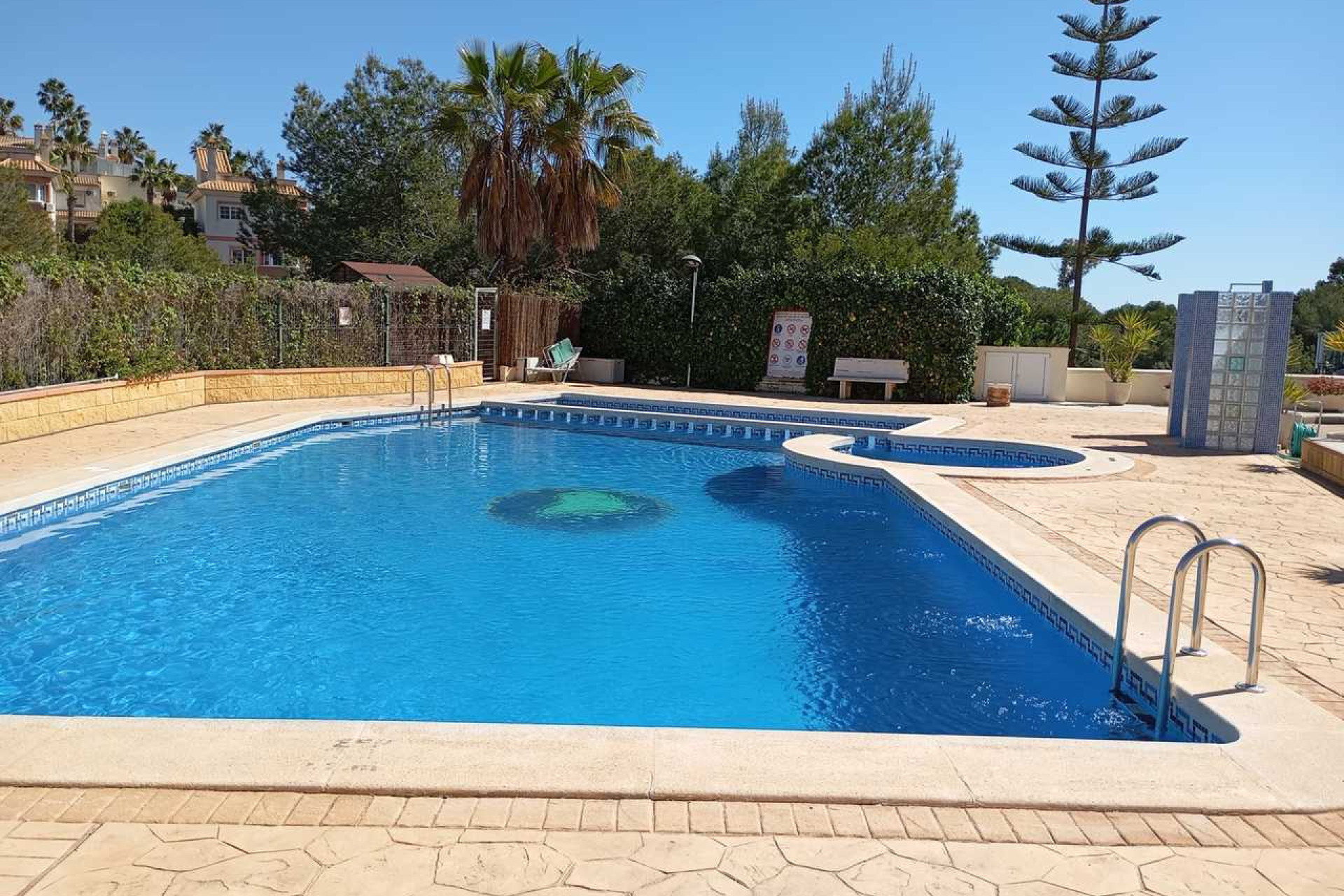 Herverkoop - Plat -
Villamartín - Costa Blanca
