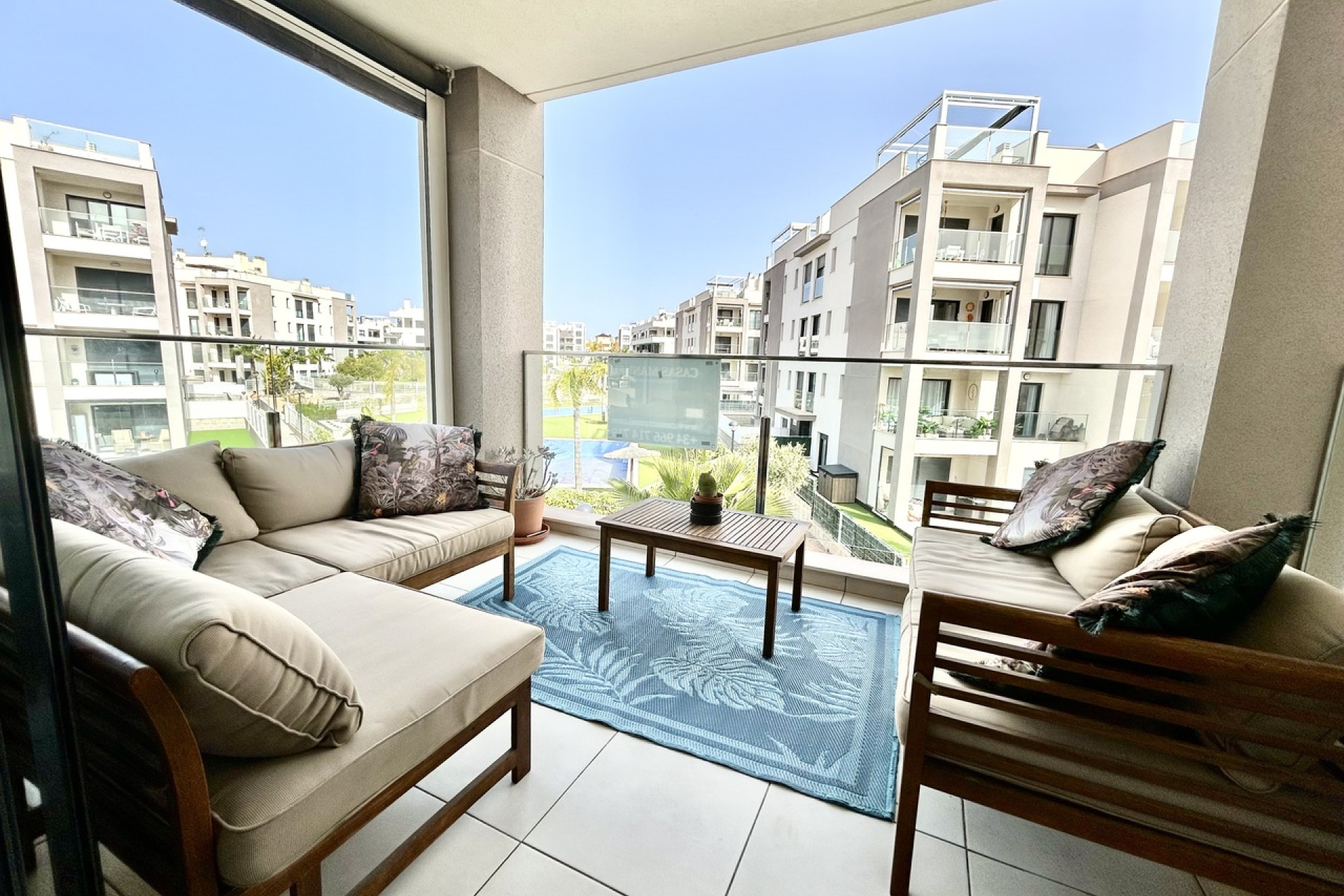 Herverkoop - Plat -
Villamartín