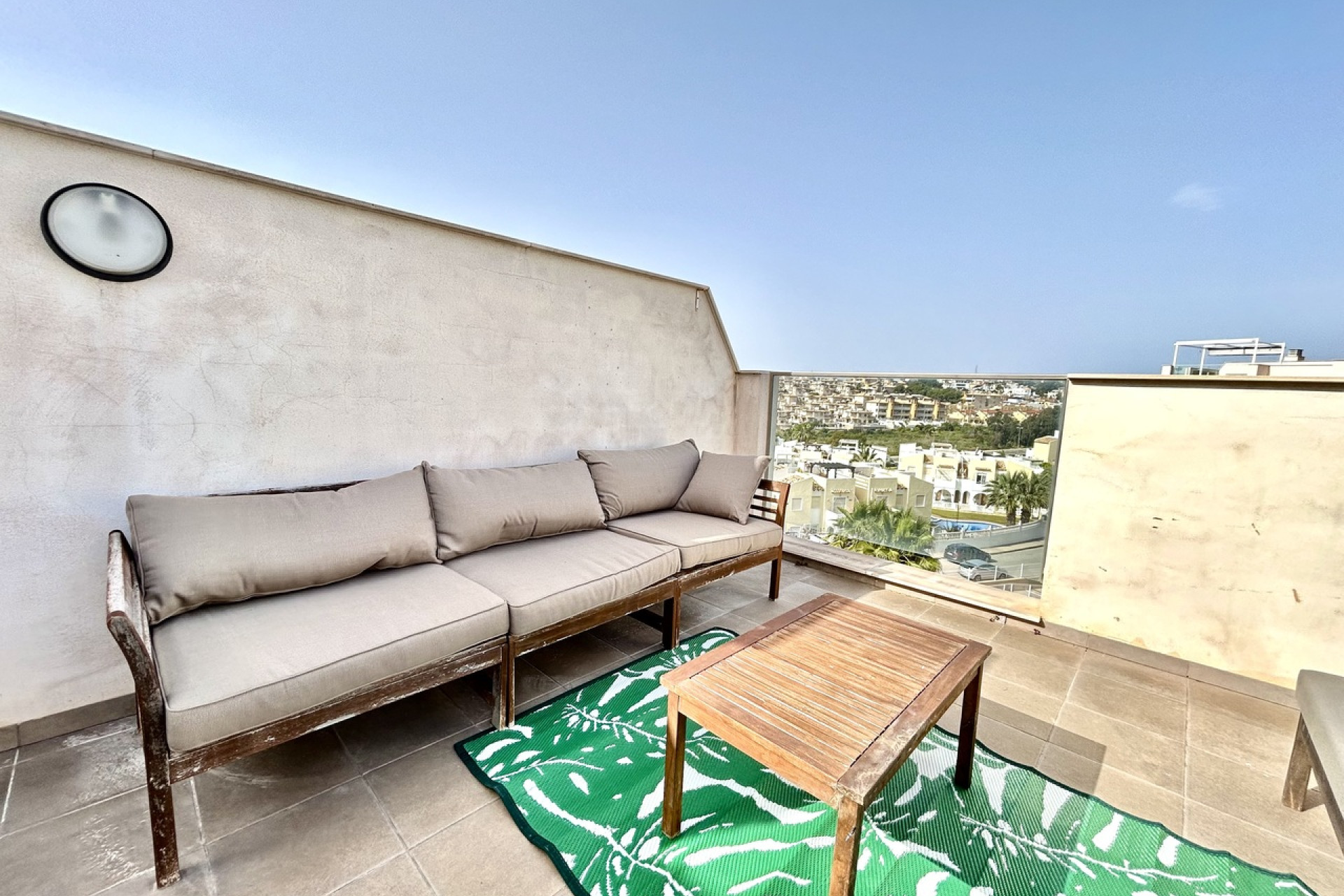 Herverkoop - Plat -
Villamartín