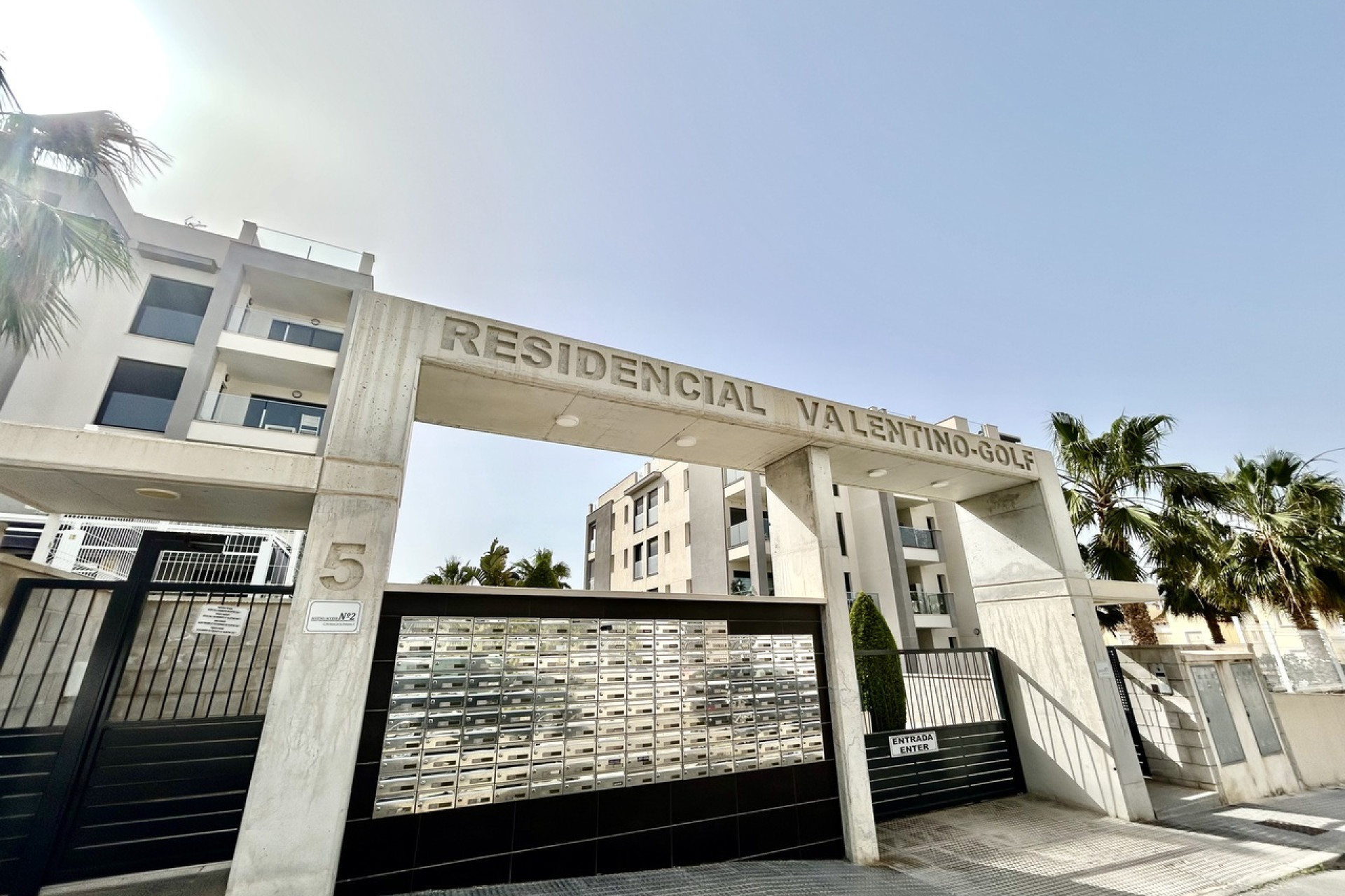 Herverkoop - Plat -
Villamartín