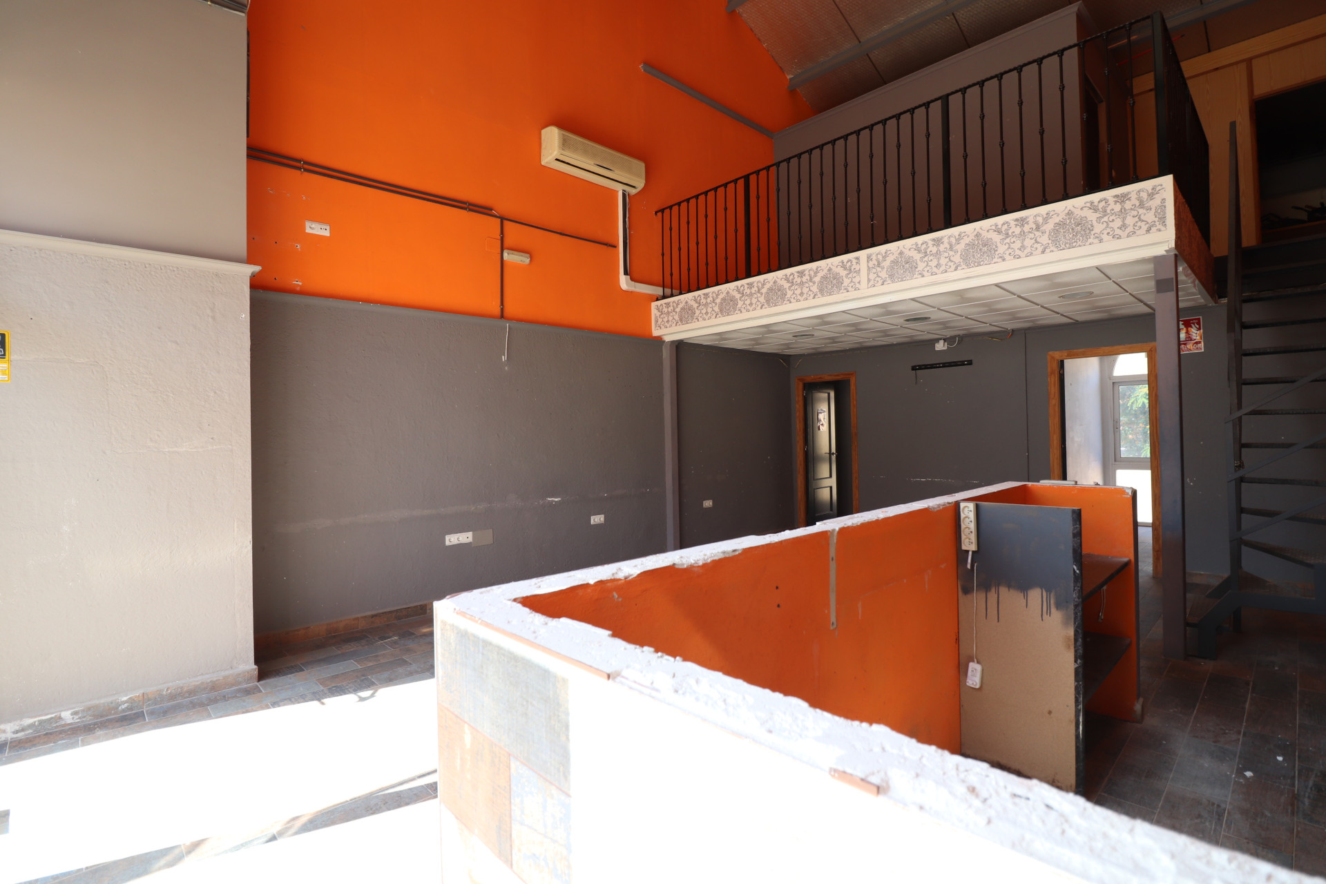 Herverkoop - Reclame -
Algorfa - La Finca Golf Resort