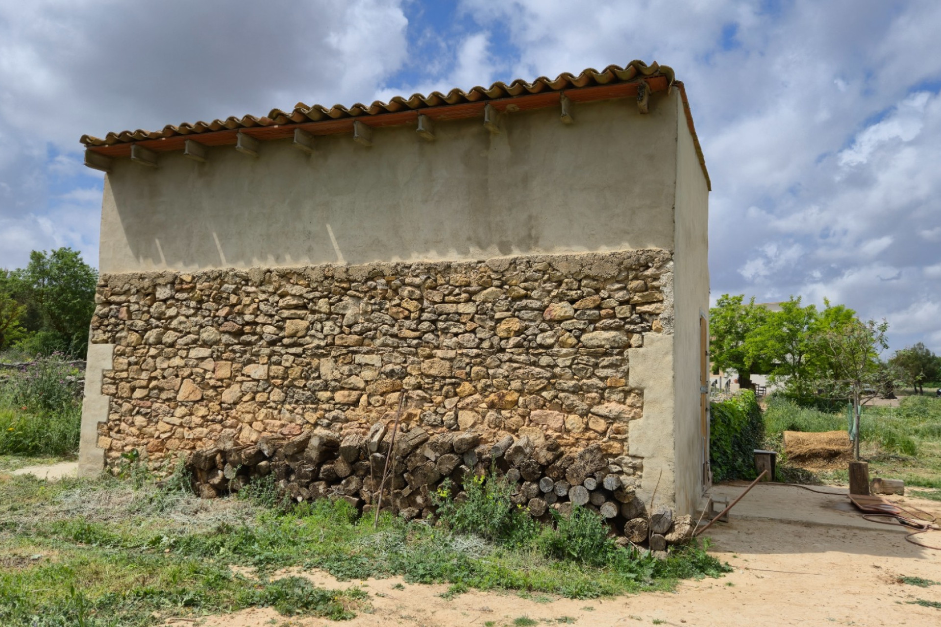 Herverkoop - Reclame -
Almansa
