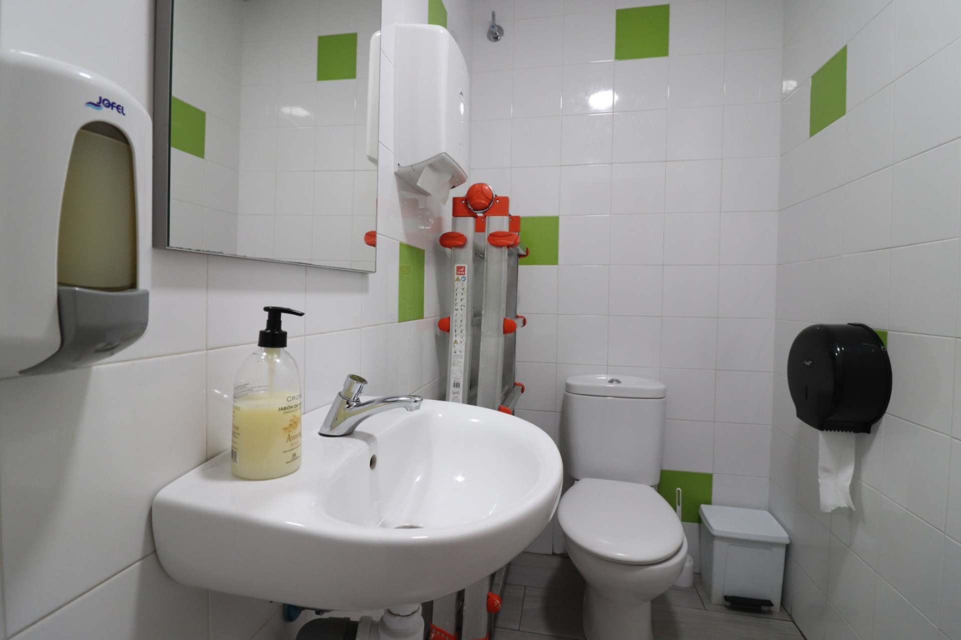 Herverkoop - Reclame -
Benijofar - Benijofar - Village