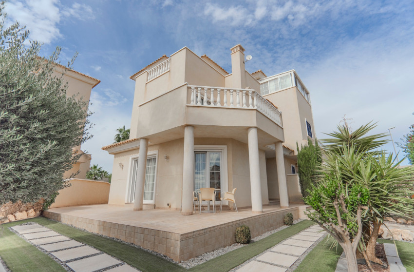 Herverkoop - Semi-detached house -
Guardamar del Segura - El Raso