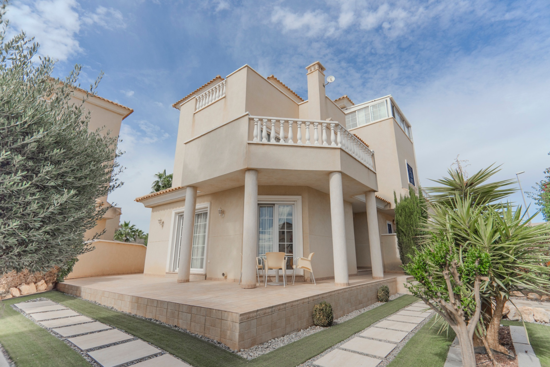 Herverkoop - Semi-detached house -
Guardamar del Segura - El Raso