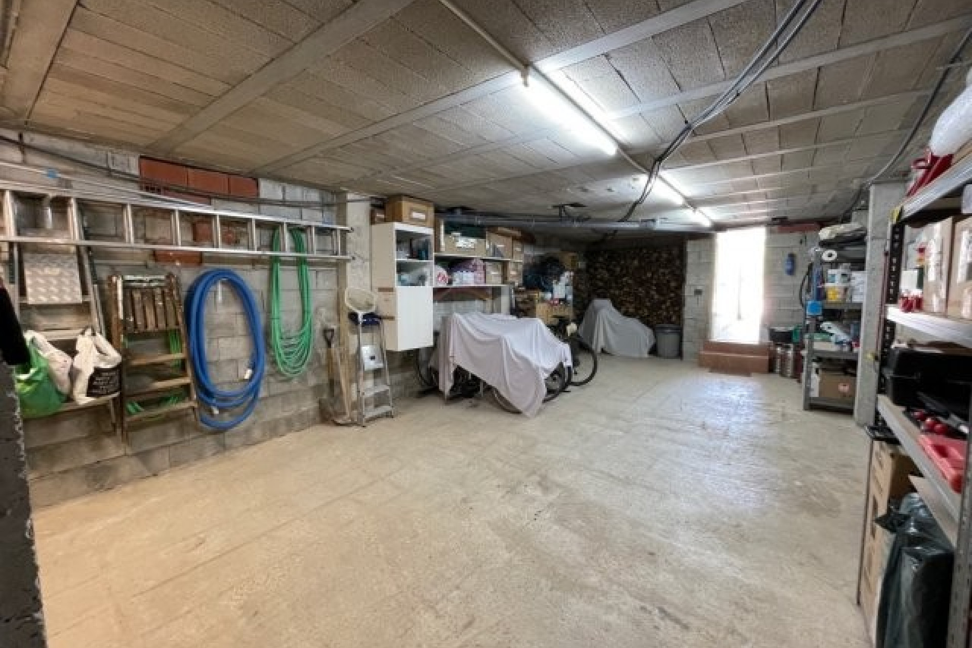 Herverkoop - Villa -
Abanilla