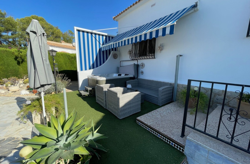 Herverkoop - Villa -
Alfas del Pí - Costa Blanca